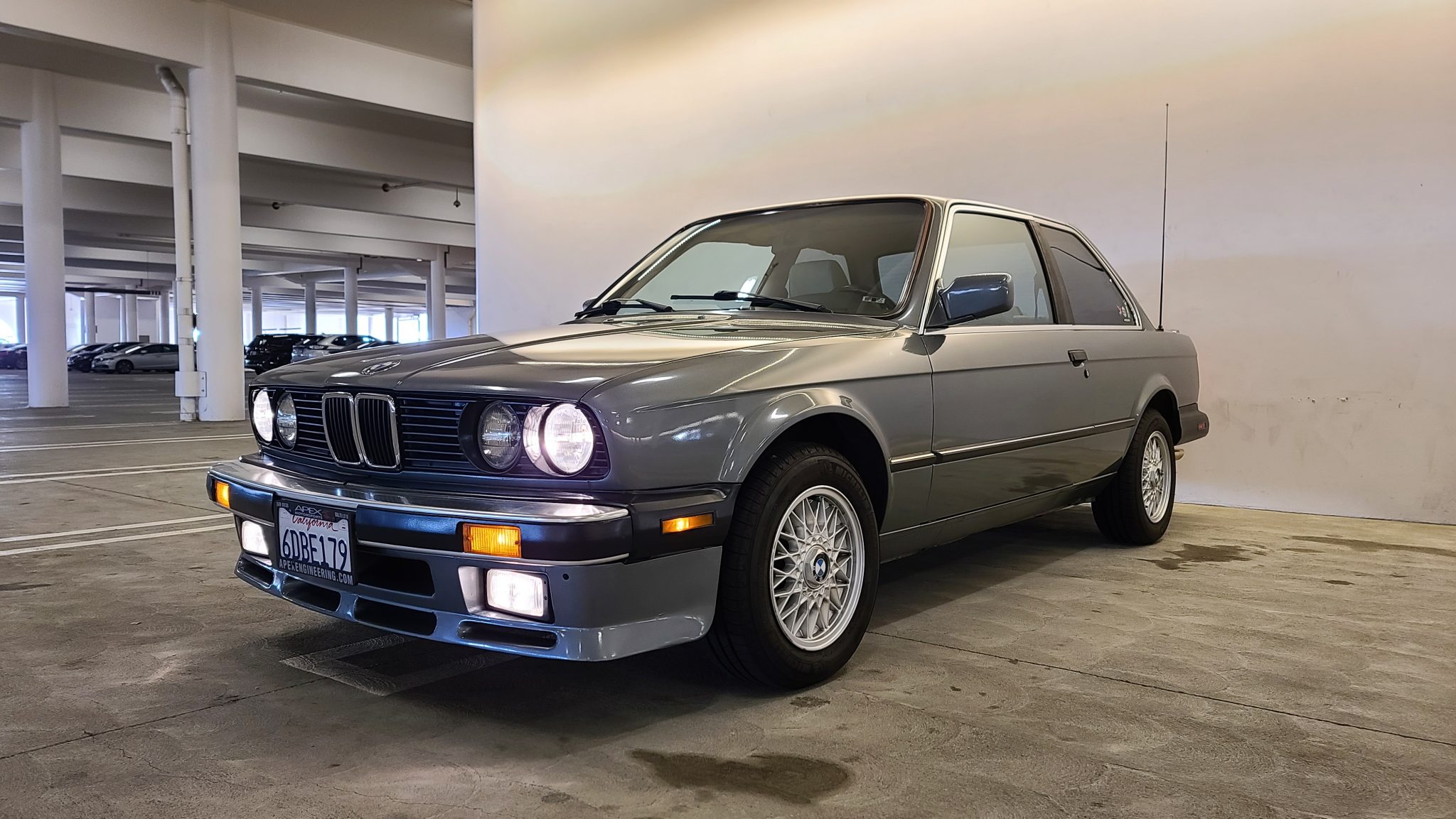 BMW E30 3-Series Coupe 