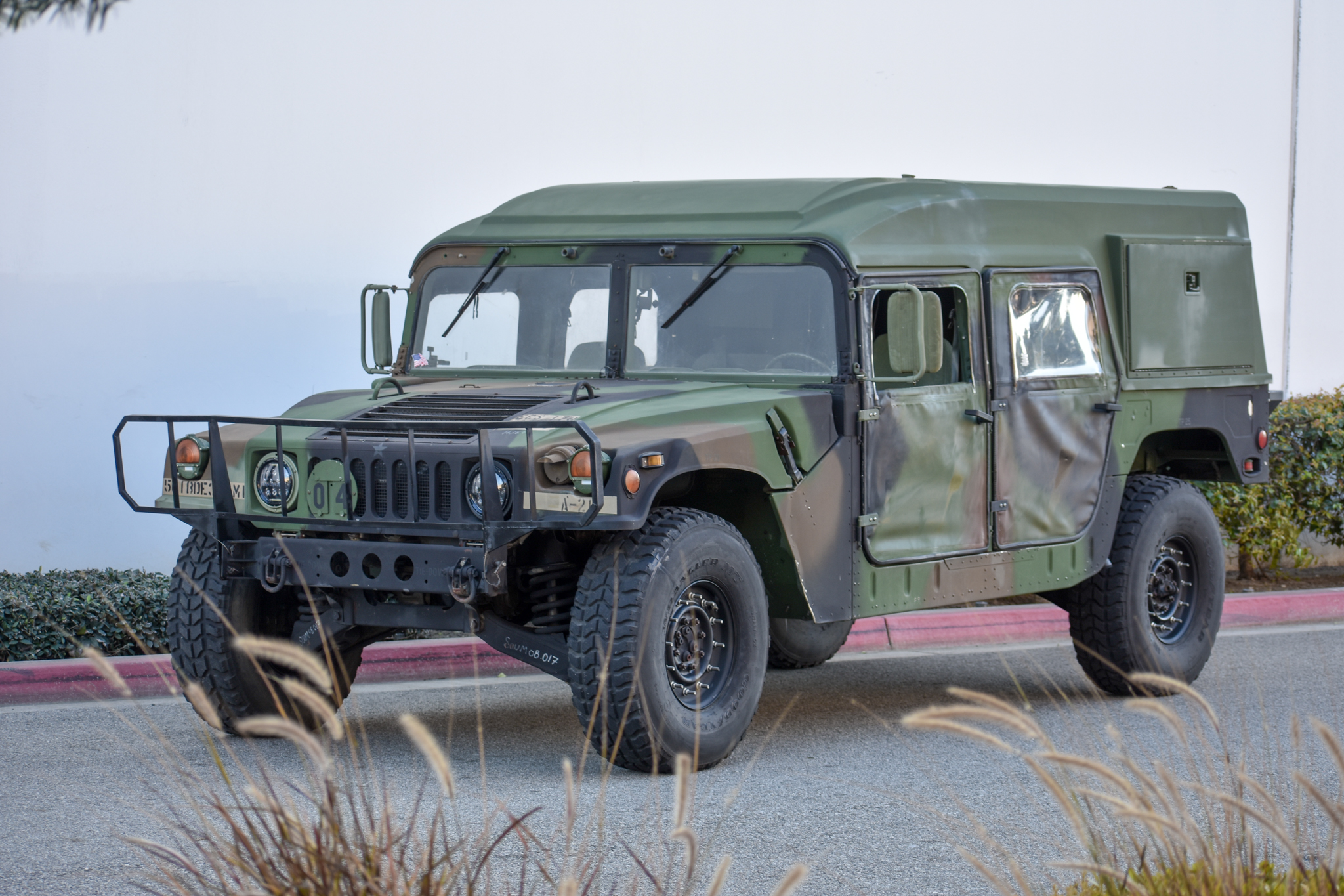 Hummer HMMWV/Humvee 
