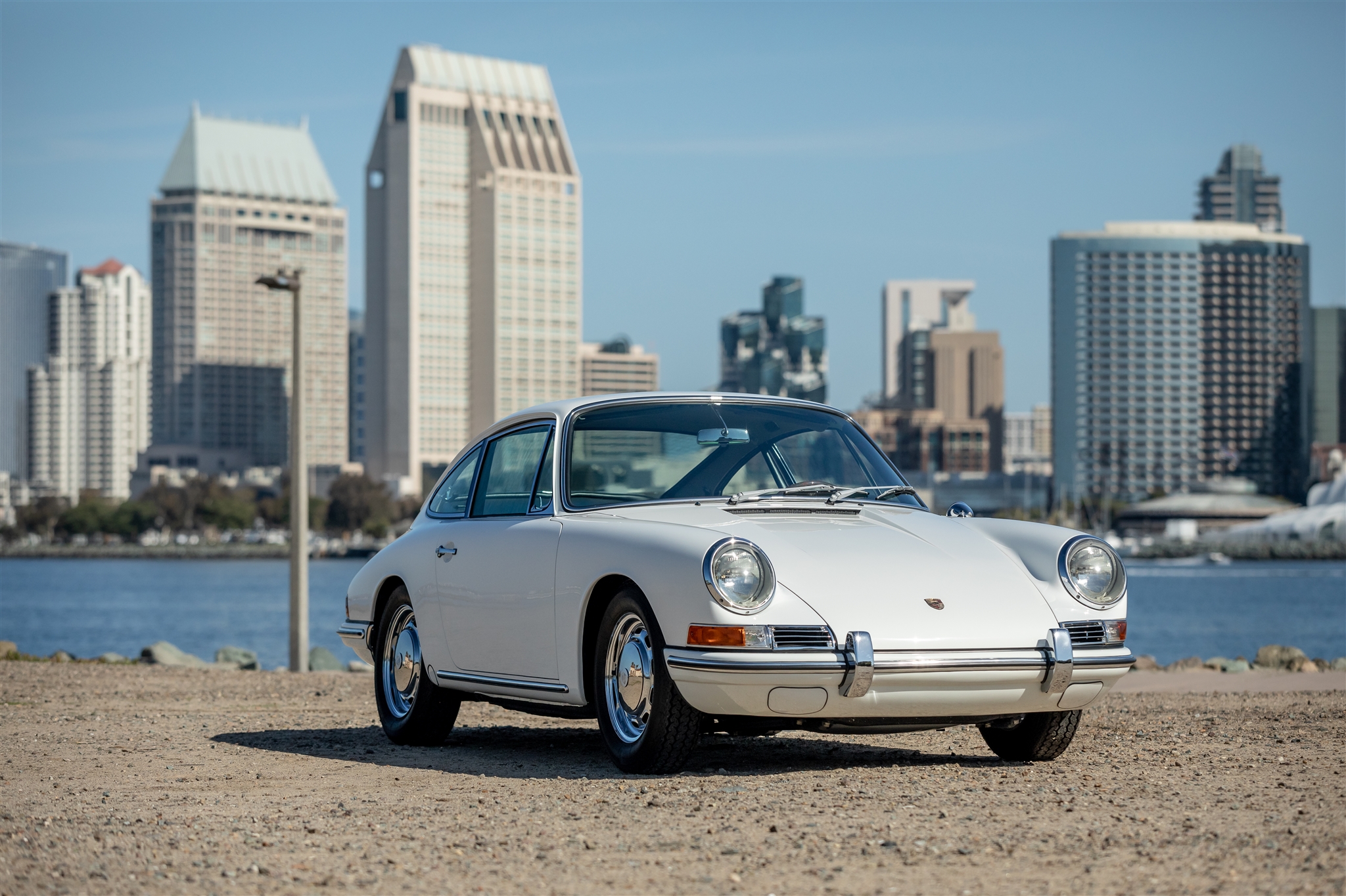 1965 Porsche SWB 911 (1965-1968) 