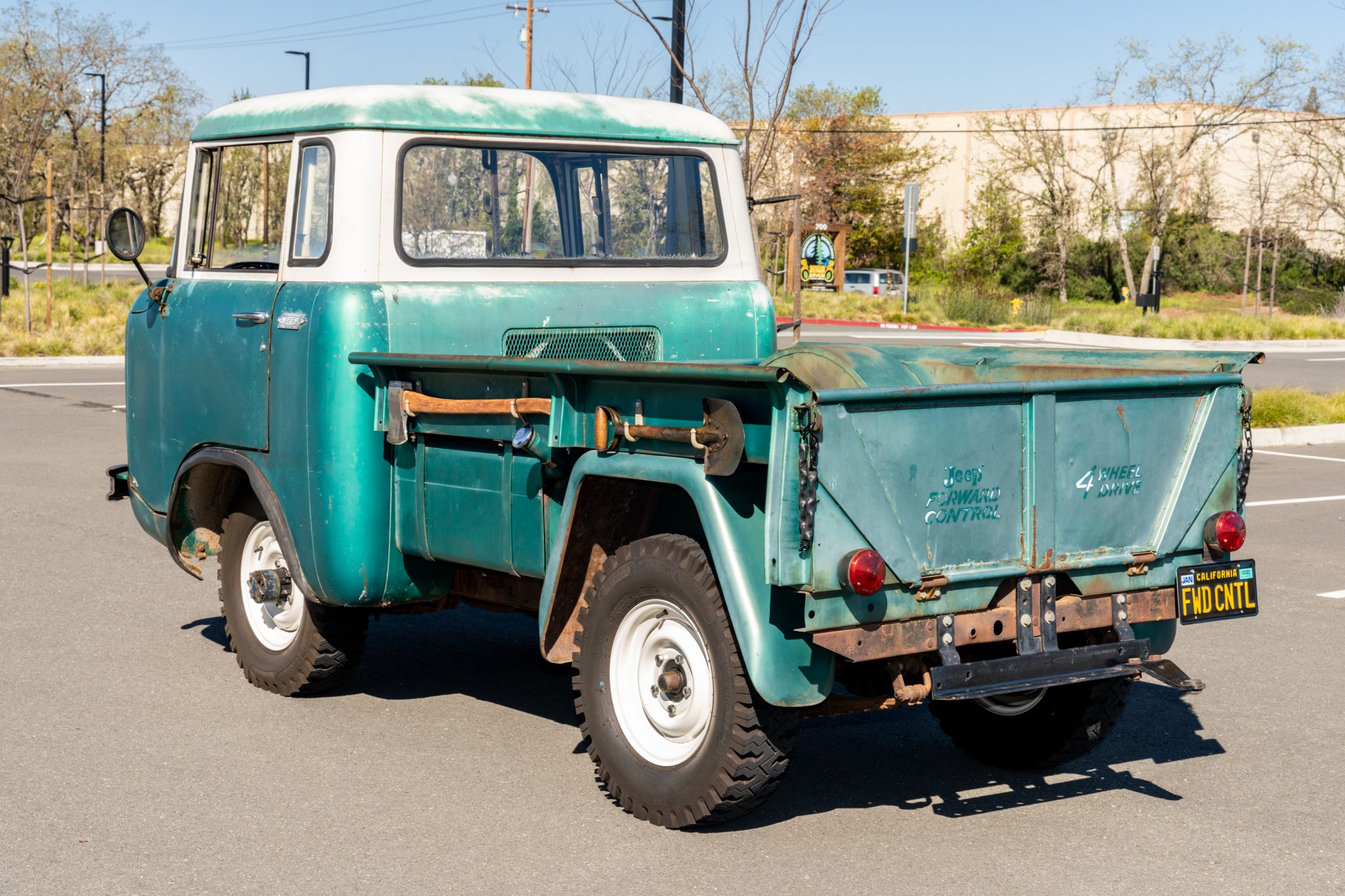 Jeep Forward Control 