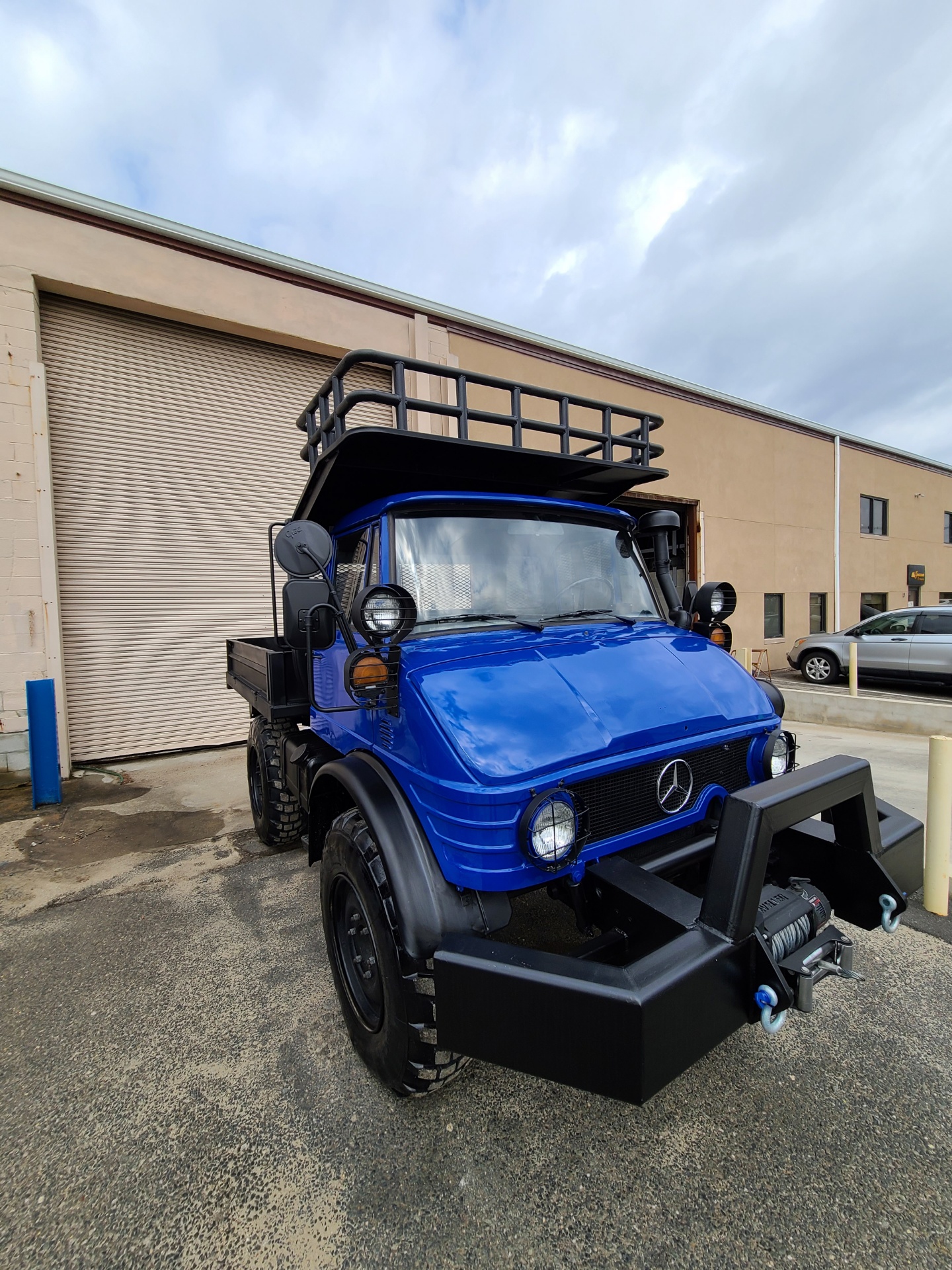 Mercedes-Benz Unimog 