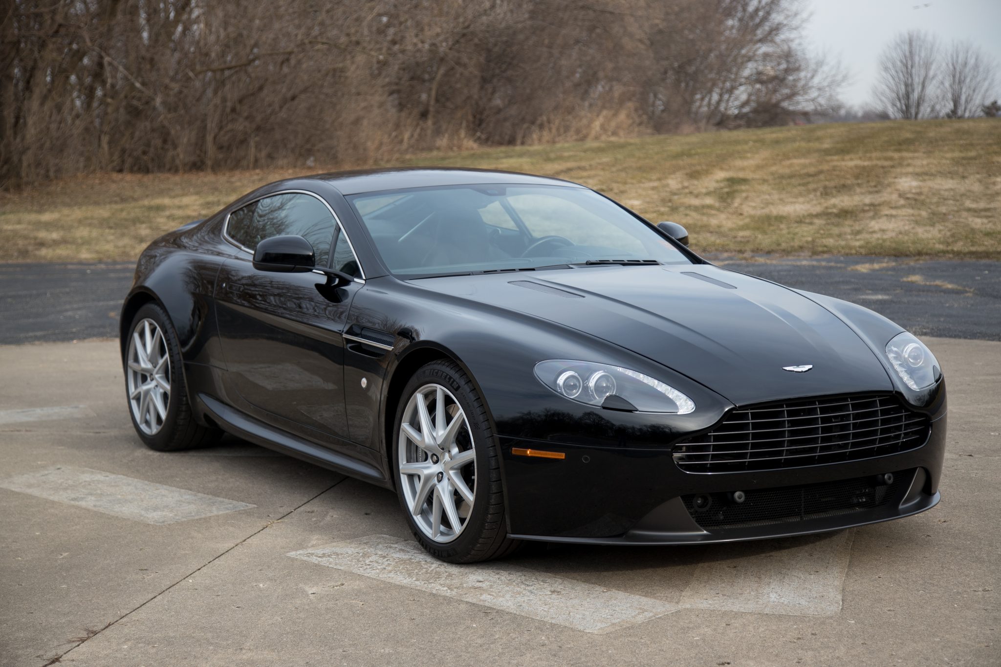 Aston Martin V8 Vantage (2006+) 