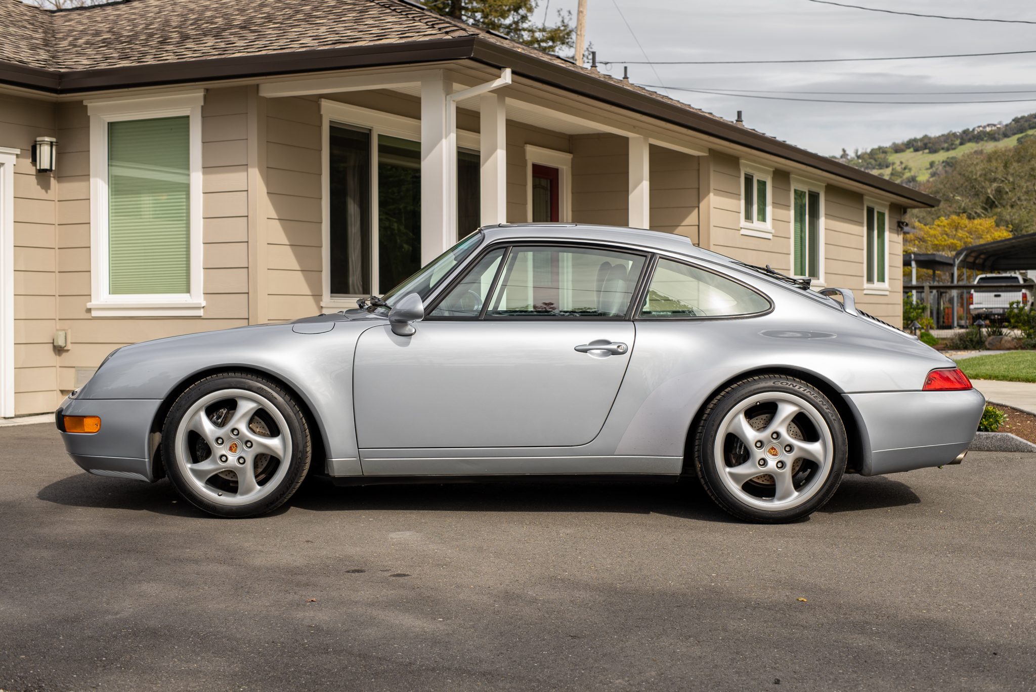 1995 Porsche 993 911 (Non-Turbo/GT2) 