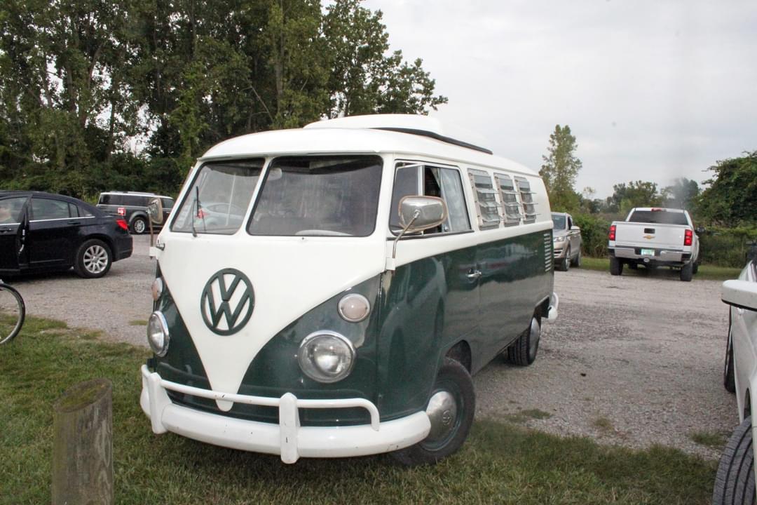 Volkswagen Split-Window Camper 