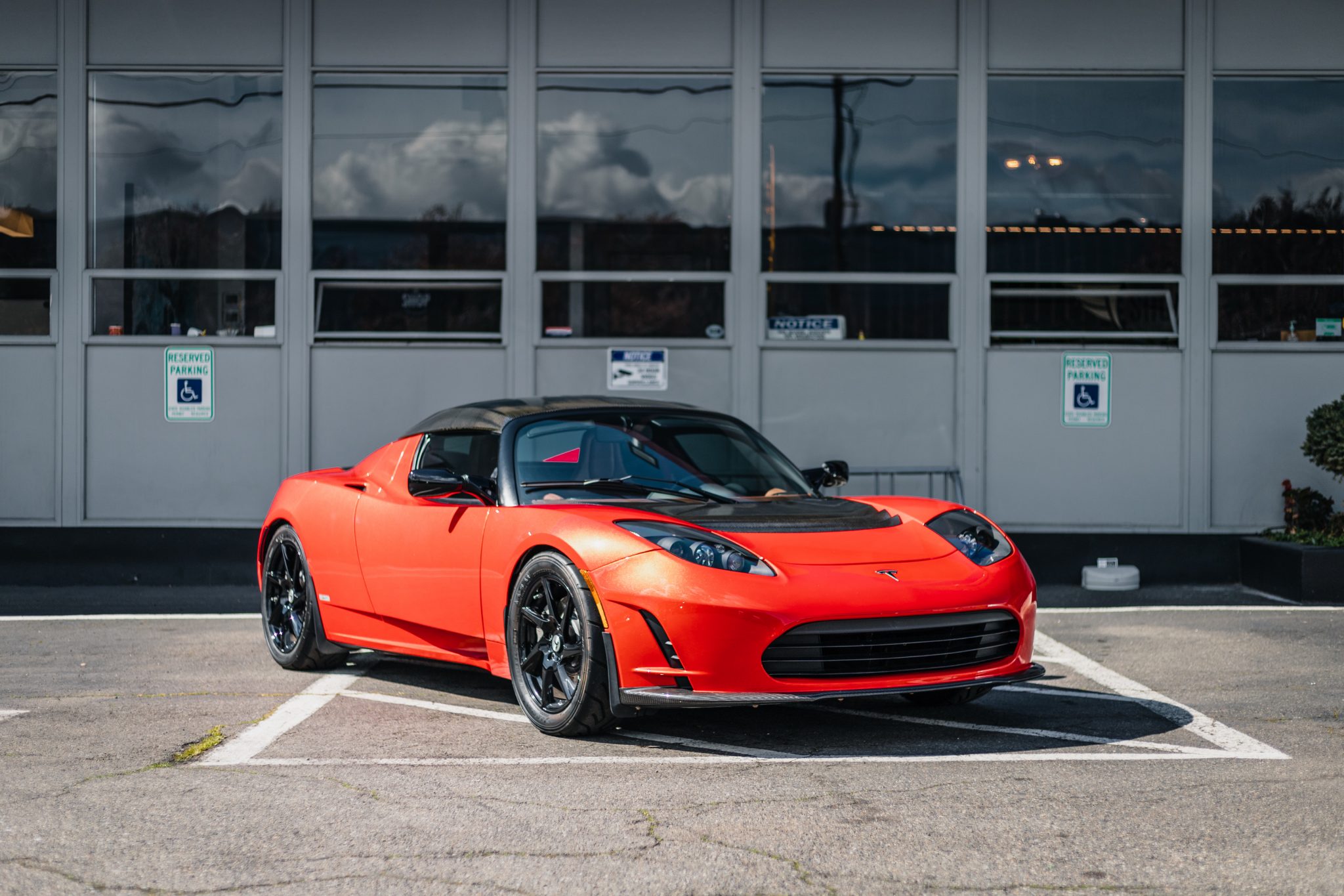 Tesla Roadster 