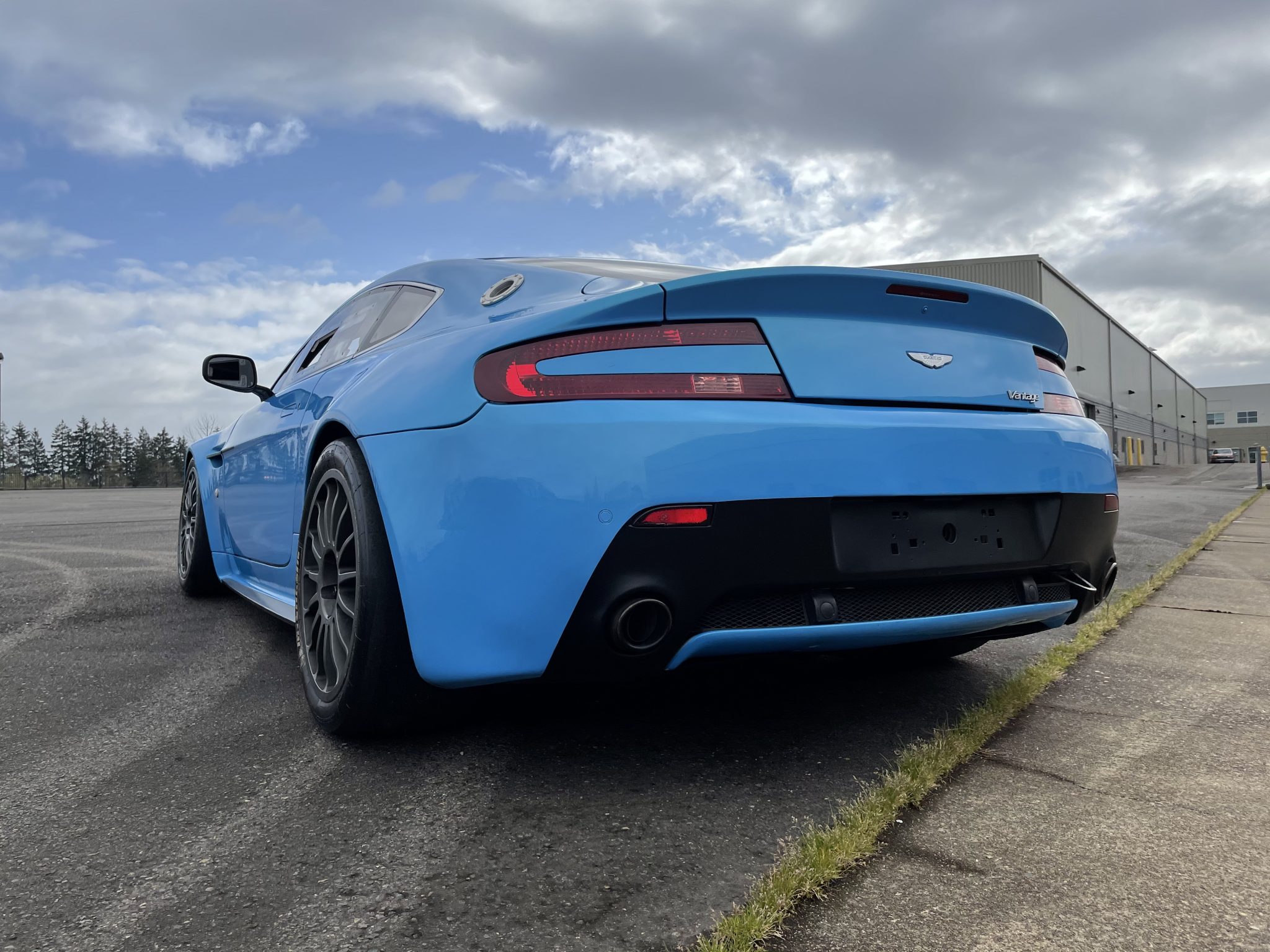 Aston Martin V8 Vantage (2006+) 