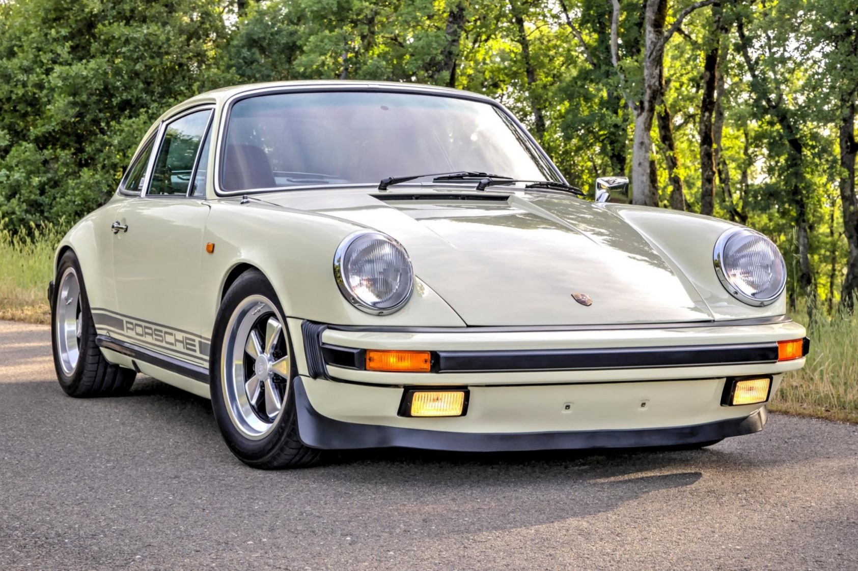 Porsche 911 Carrera 3.2 