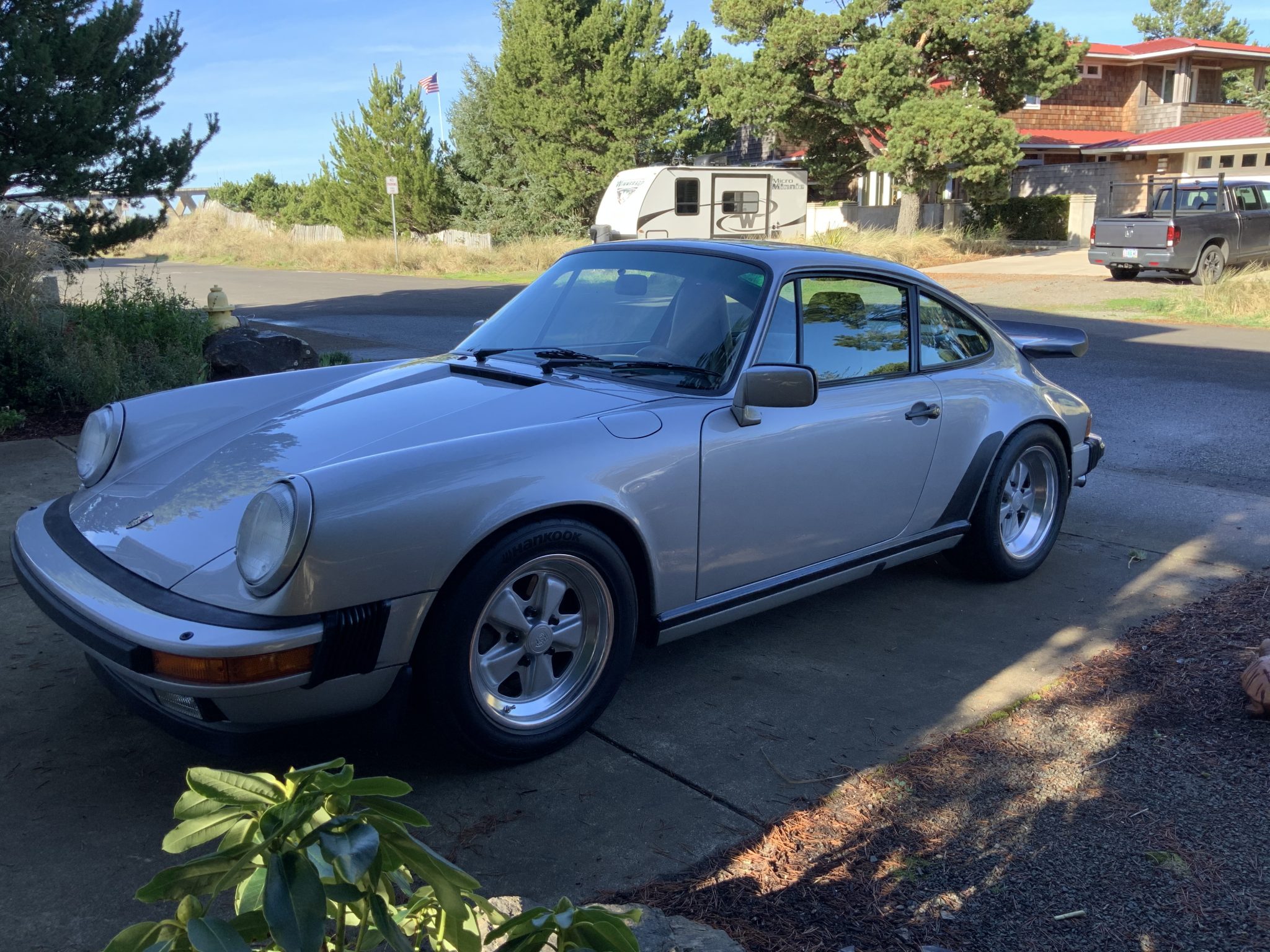 Porsche 911 Carrera 3.2 