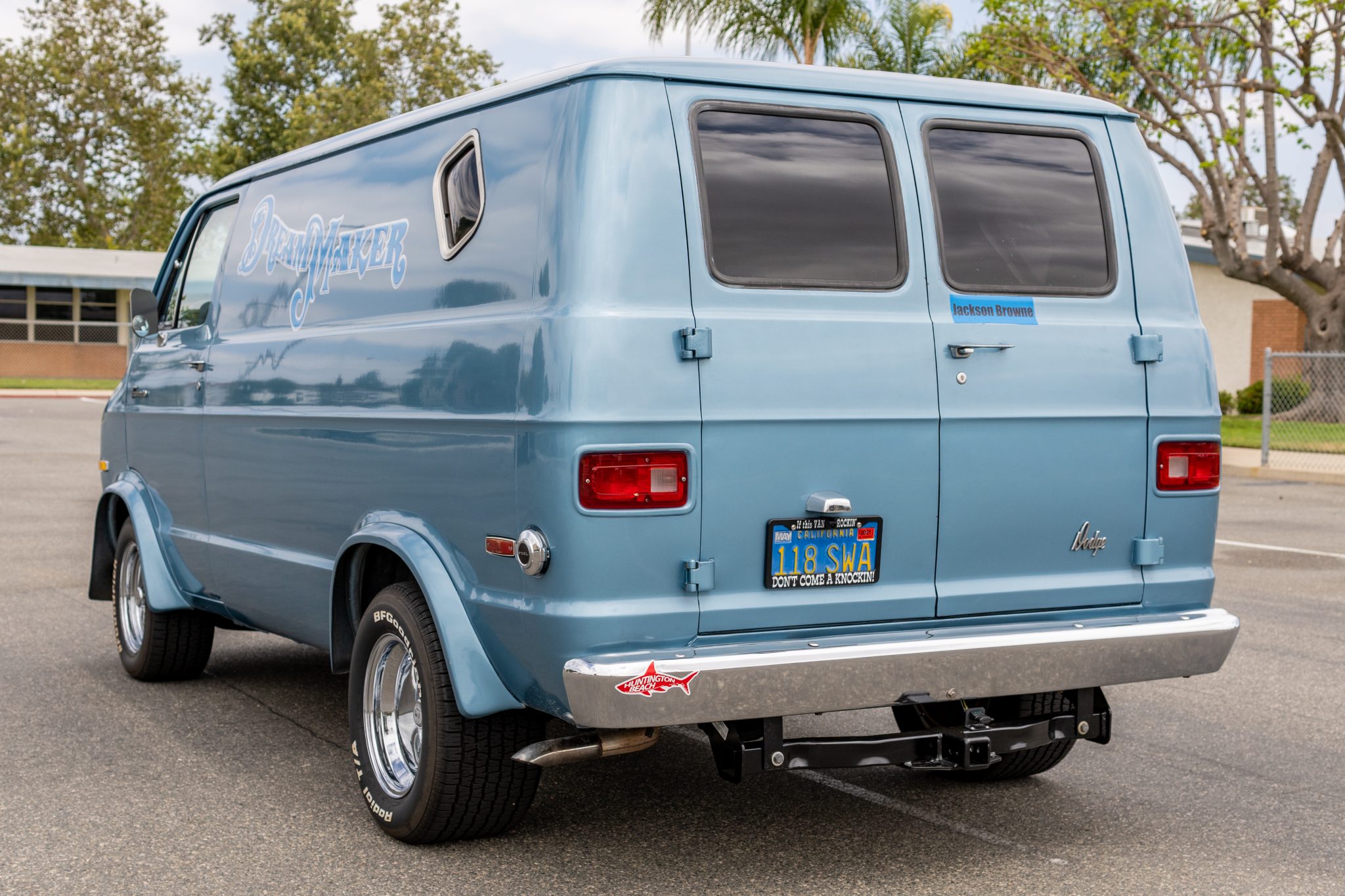 Dodge Tradesman B200 