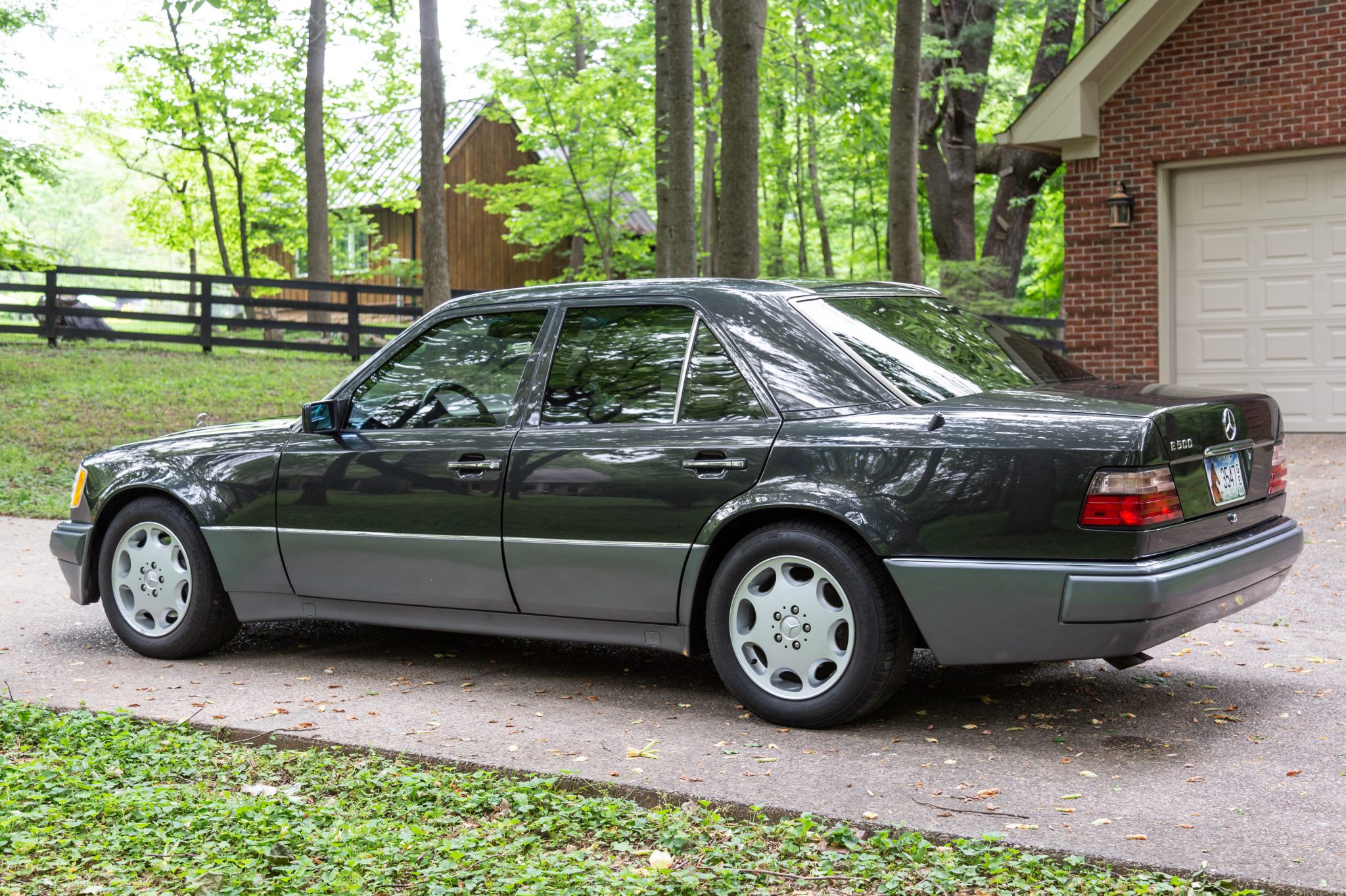 Mercedes-Benz 500E & E500 