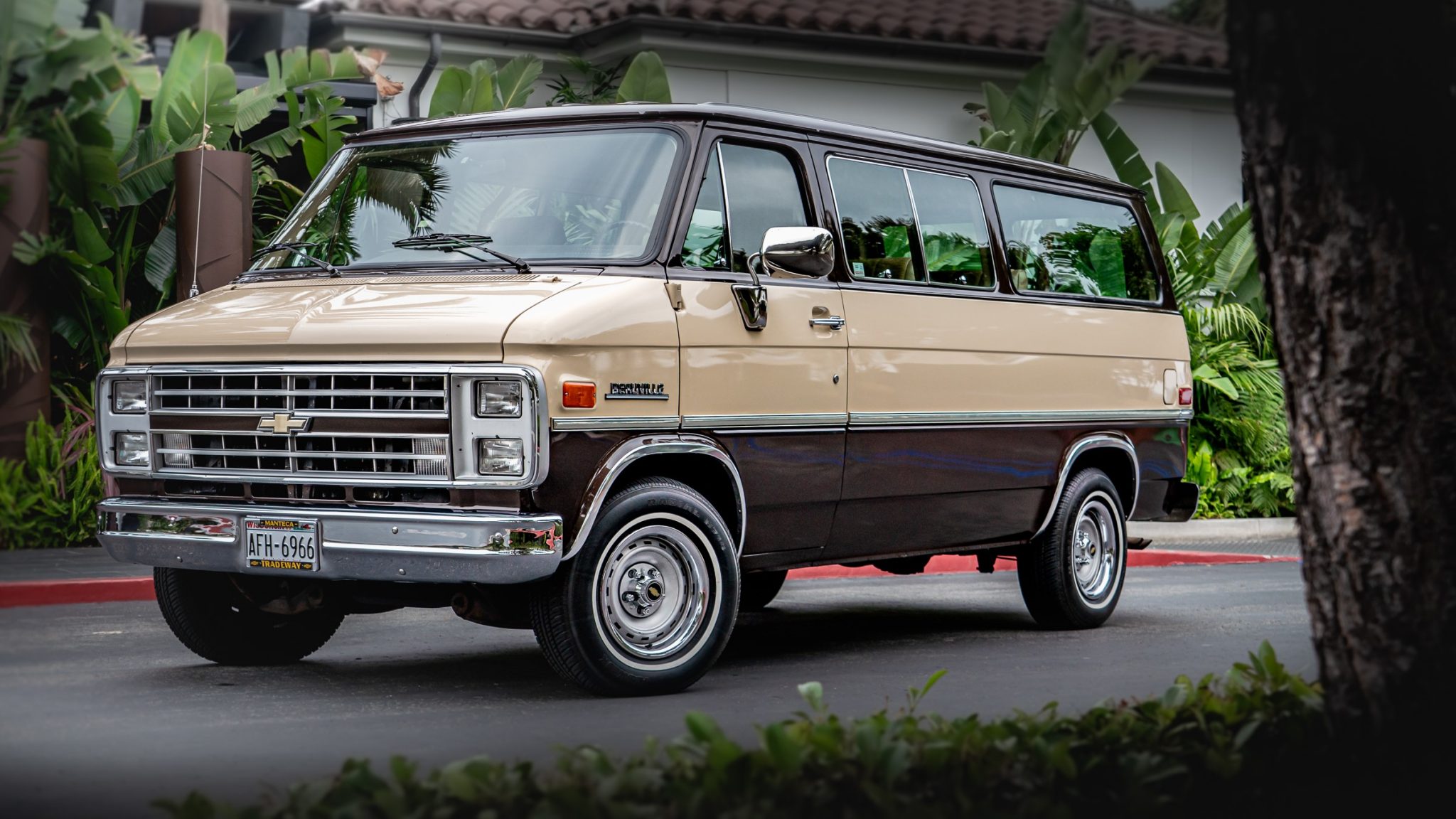 Chevrolet G-Series Van 