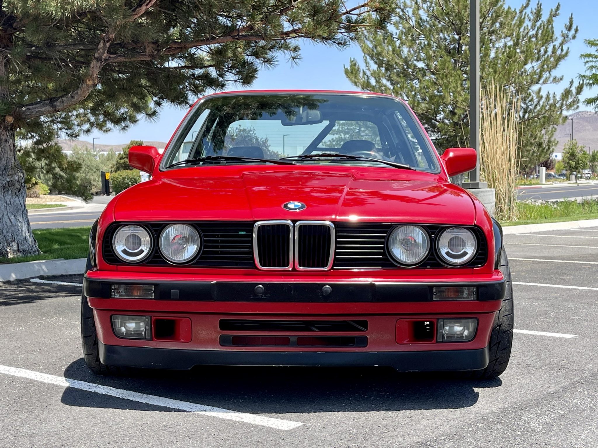 BMW E30 3-Series Coupe 