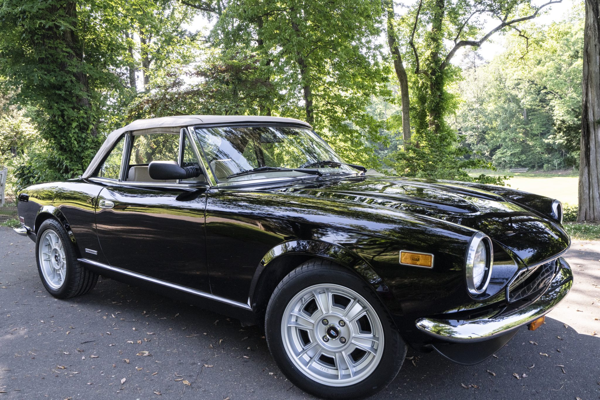 Fiat 124 Spider (1966-1985) 