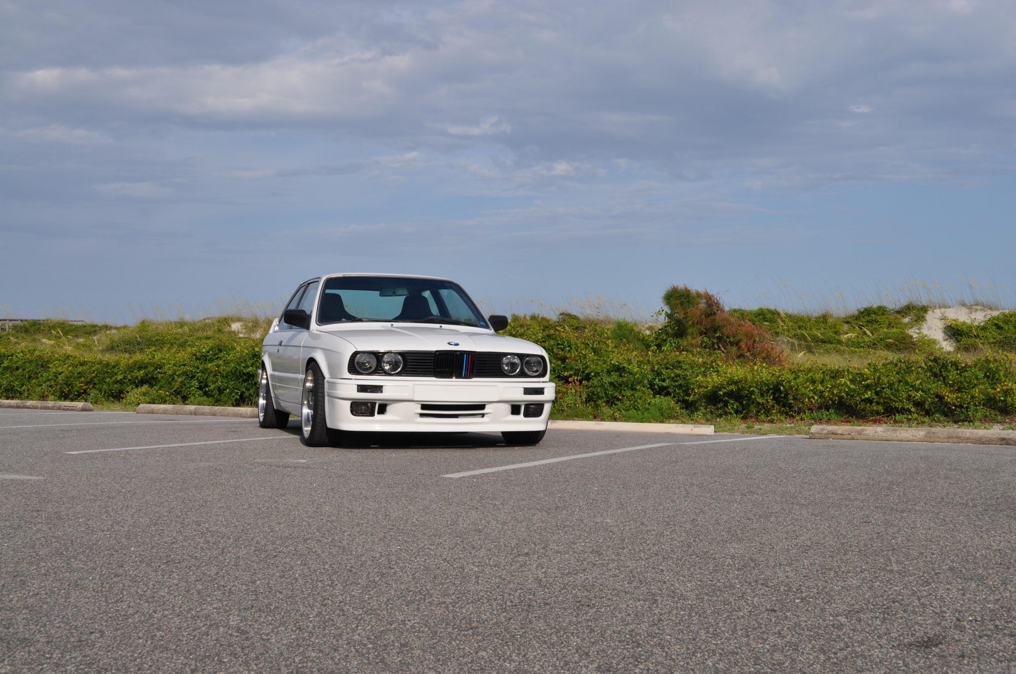 BMW E30 3-Series Coupe 