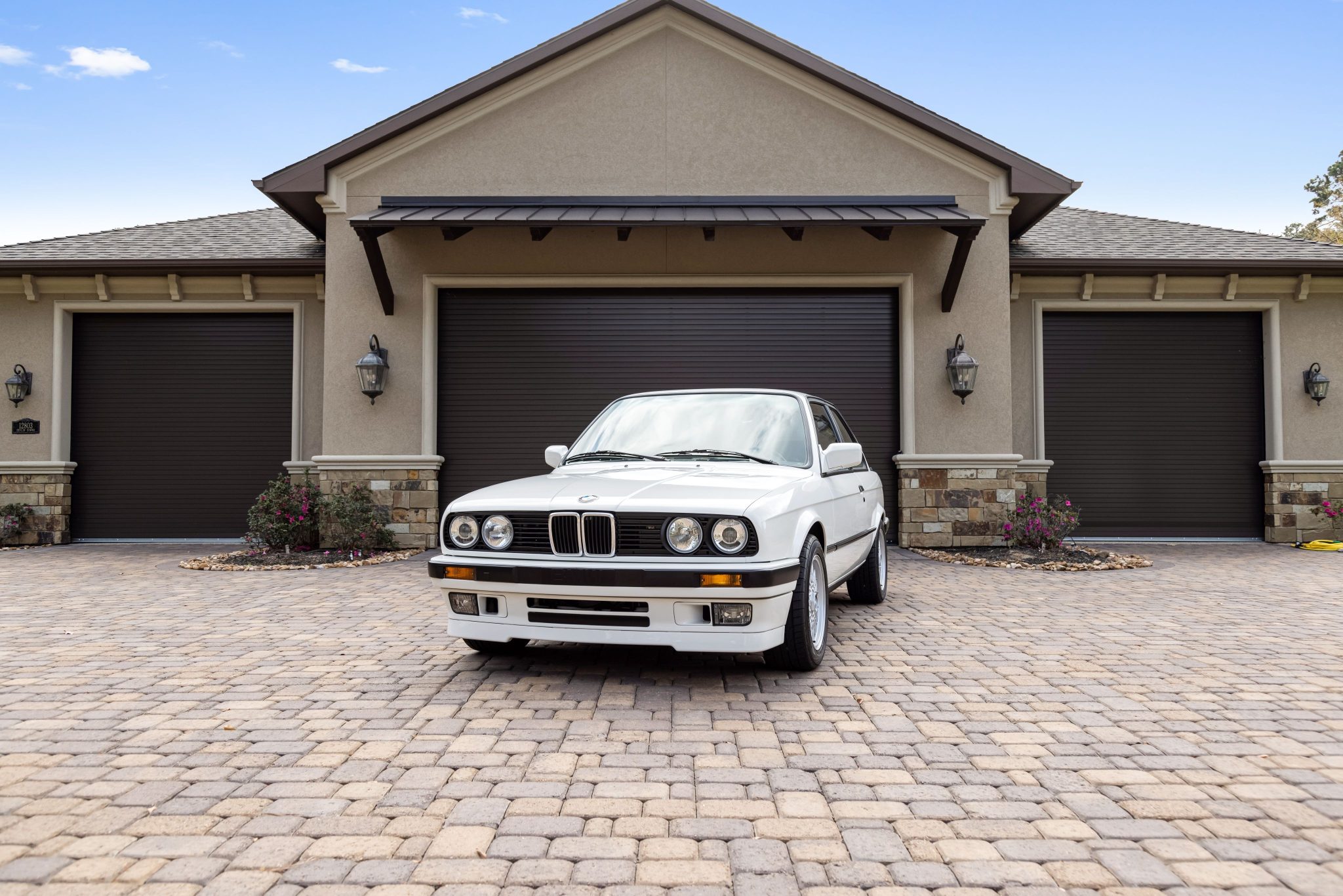 BMW E30 3-Series Coupe 