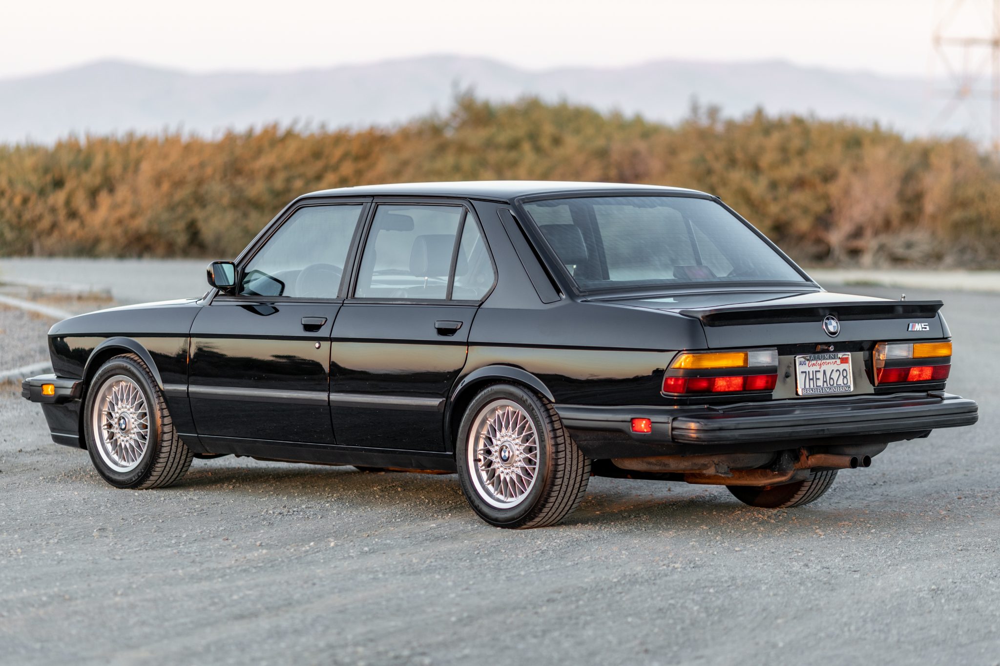 BMW E28 M5 