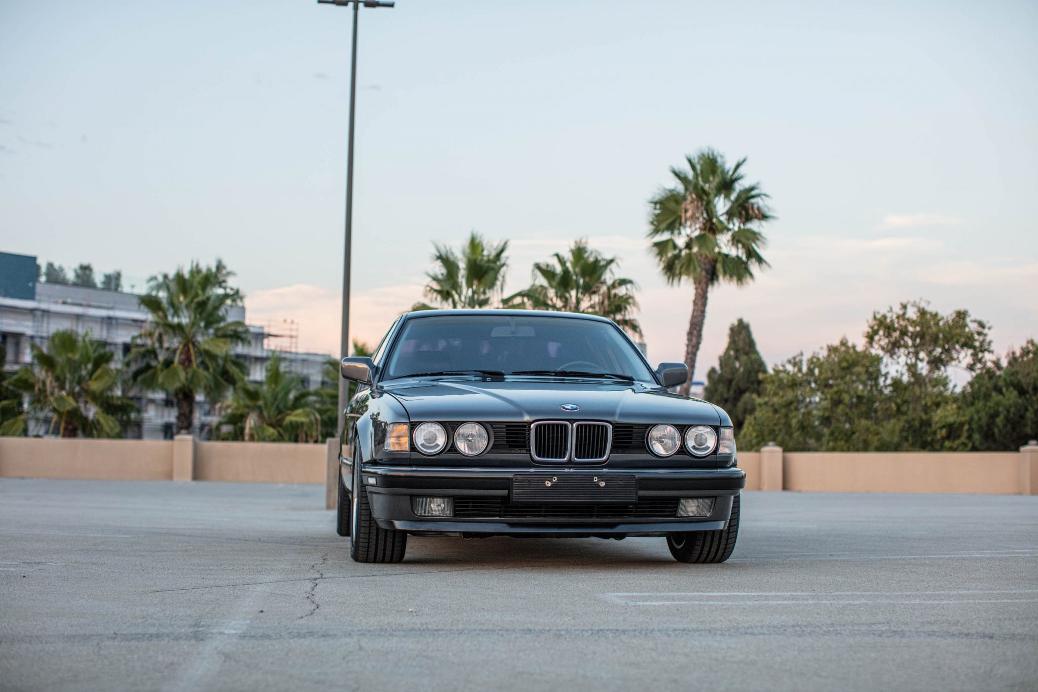 BMW E32 7-Series 