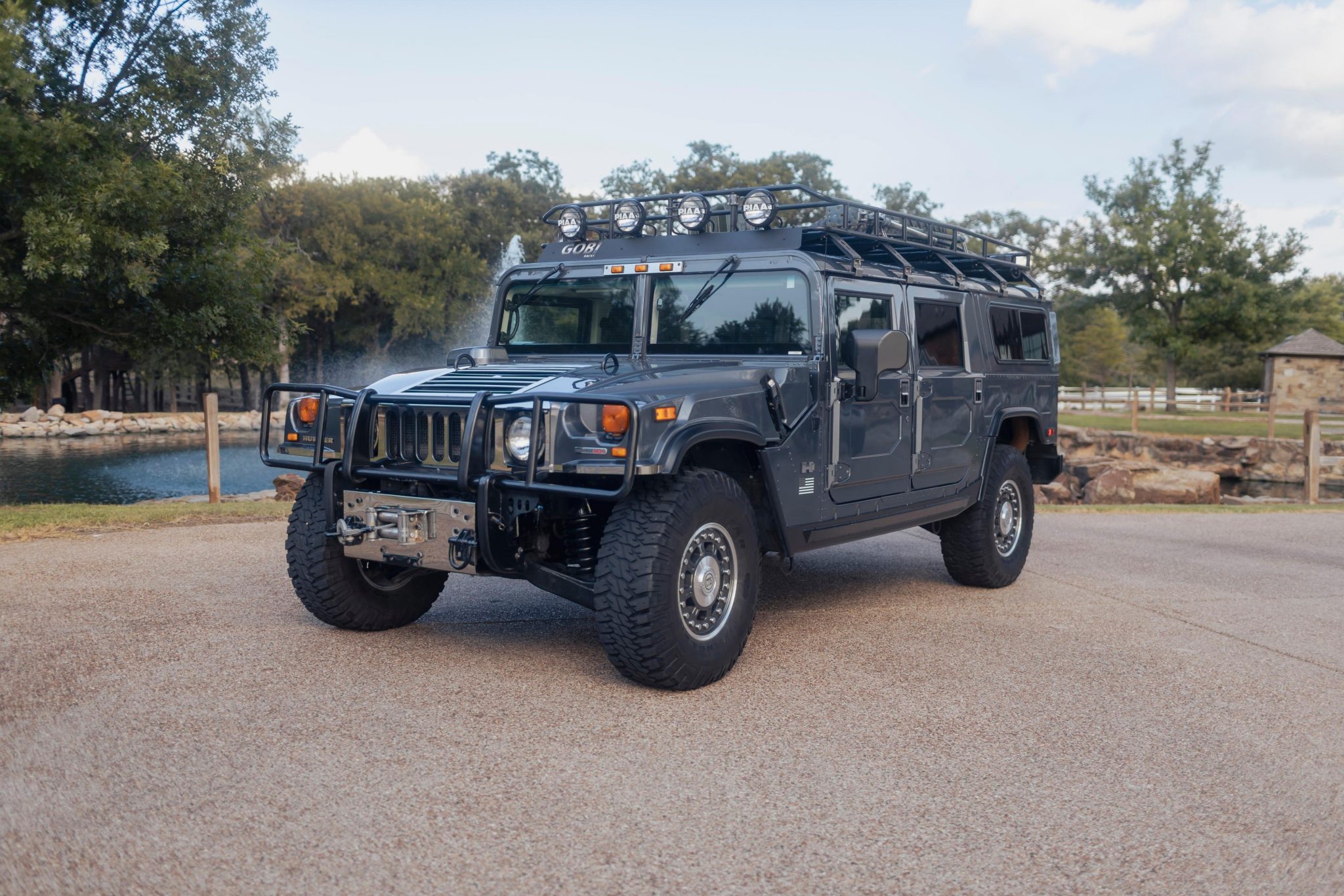 Hummer H1 