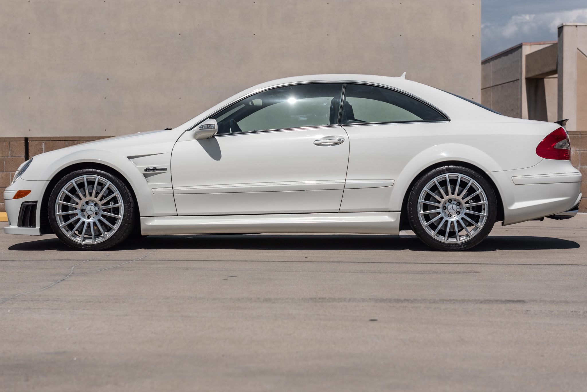 Mercedes-Benz CLK63 AMG Black Series 