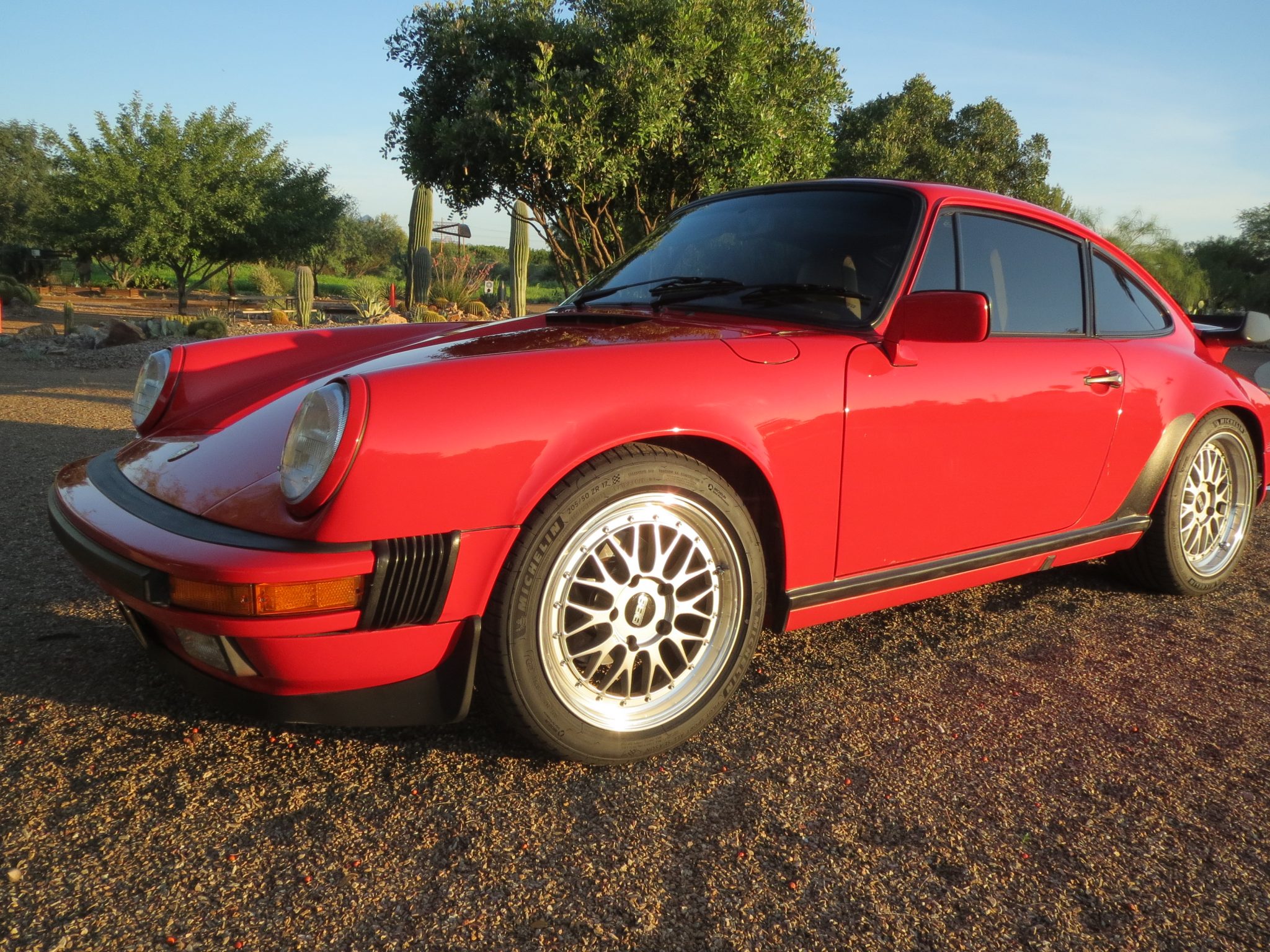 Porsche 911 Carrera 3.2 