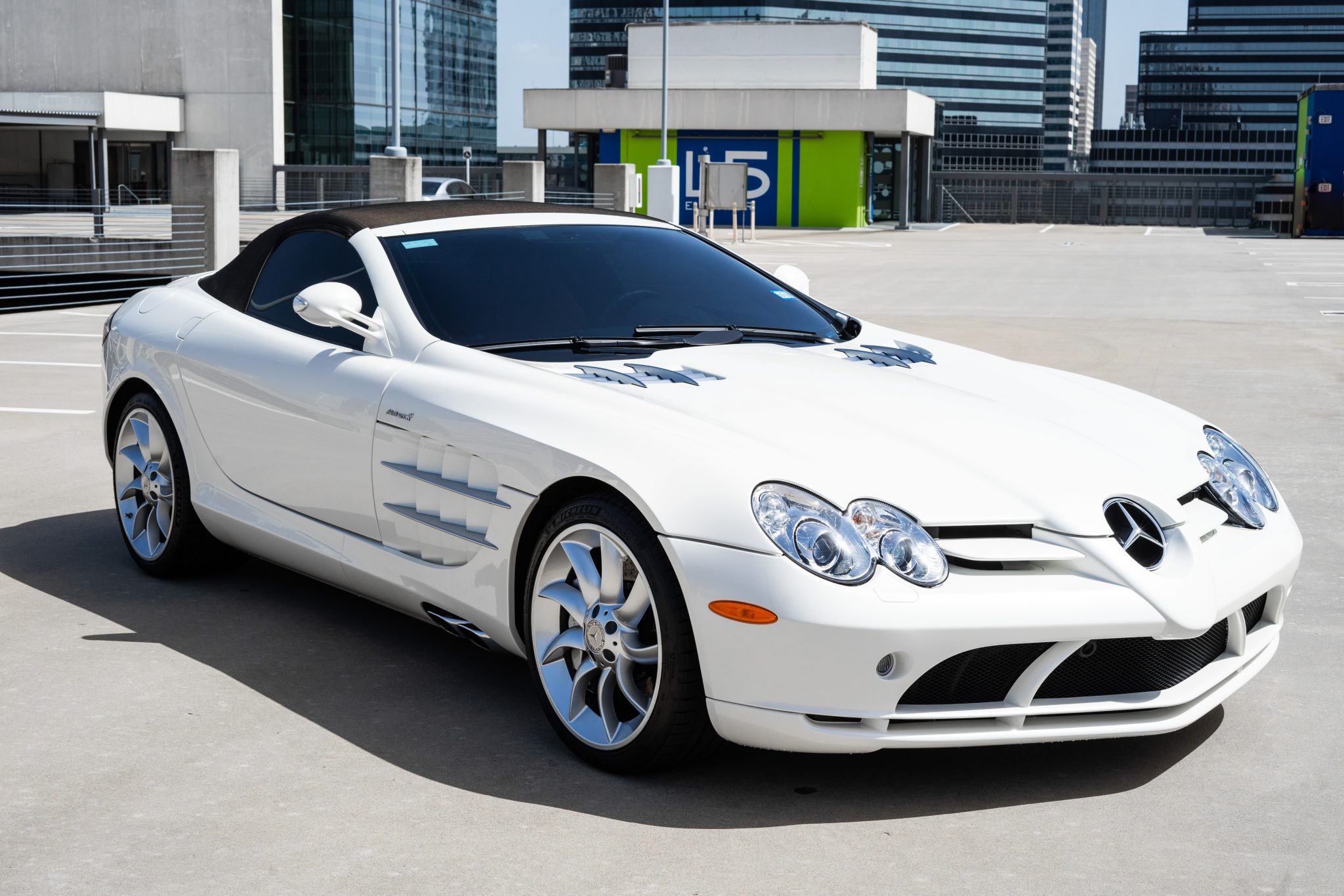 Mercedes-Benz SLR McLaren 