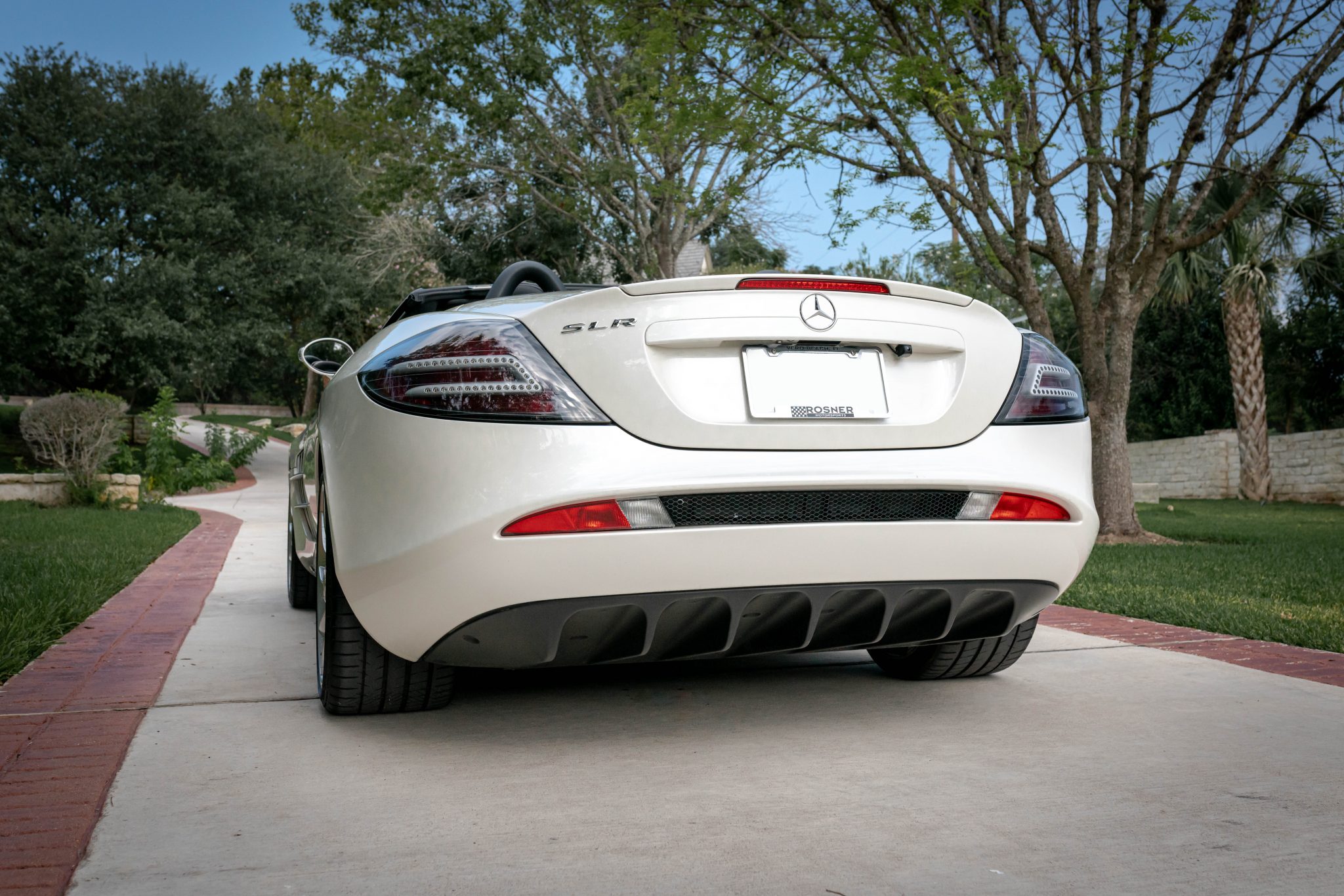 Mercedes-Benz SLR McLaren 