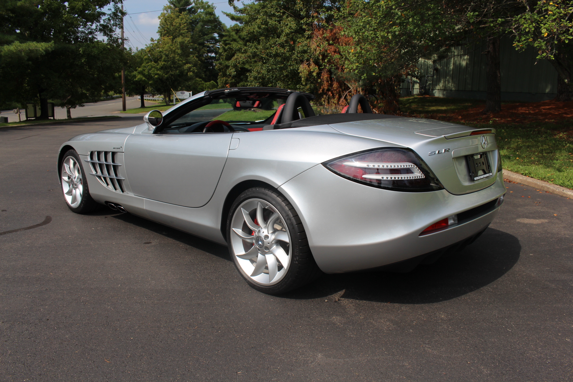 Mercedes-Benz SLR McLaren 