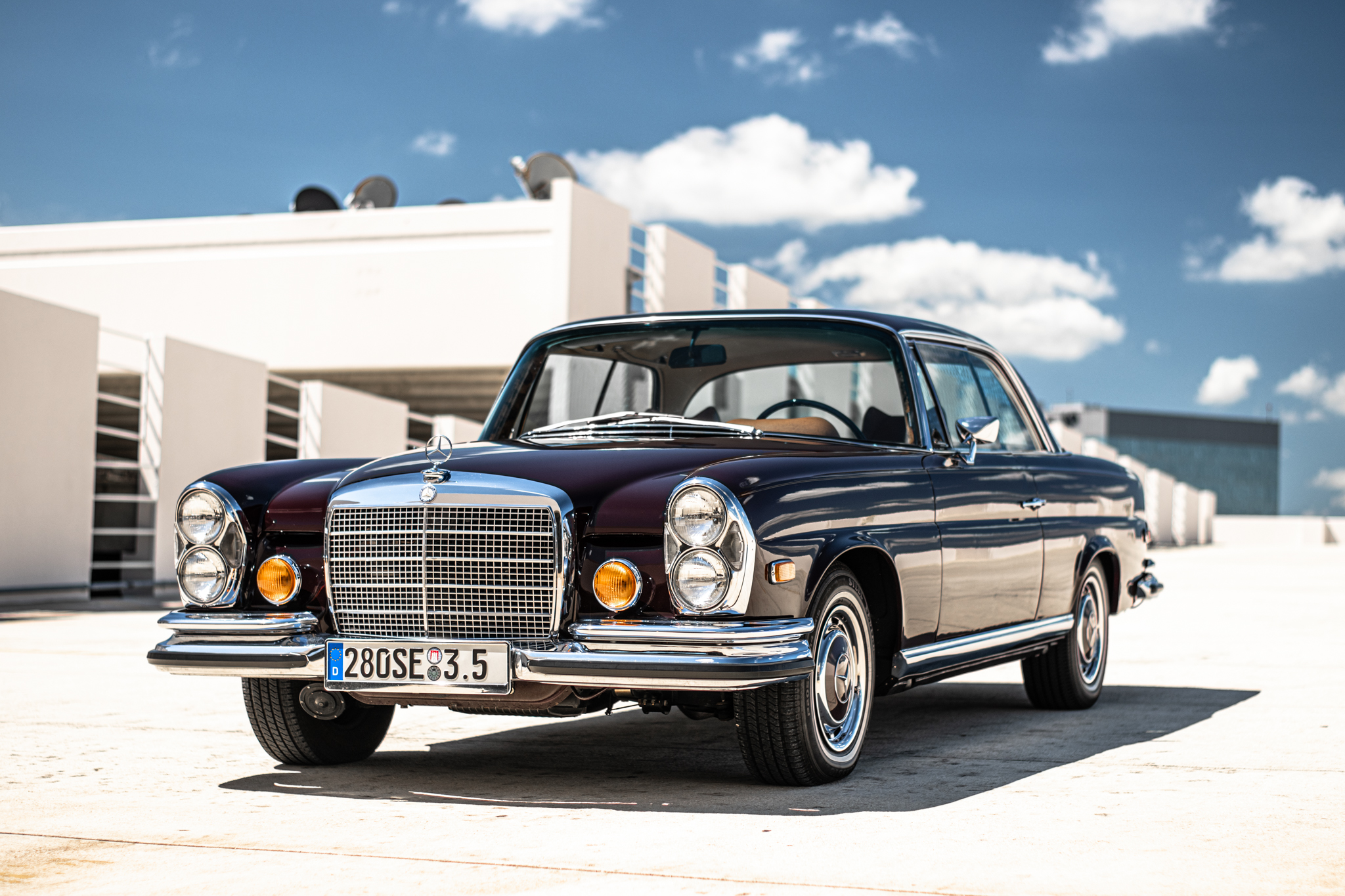 Mercedes-Benz W111 Coupe & Cabriolet 