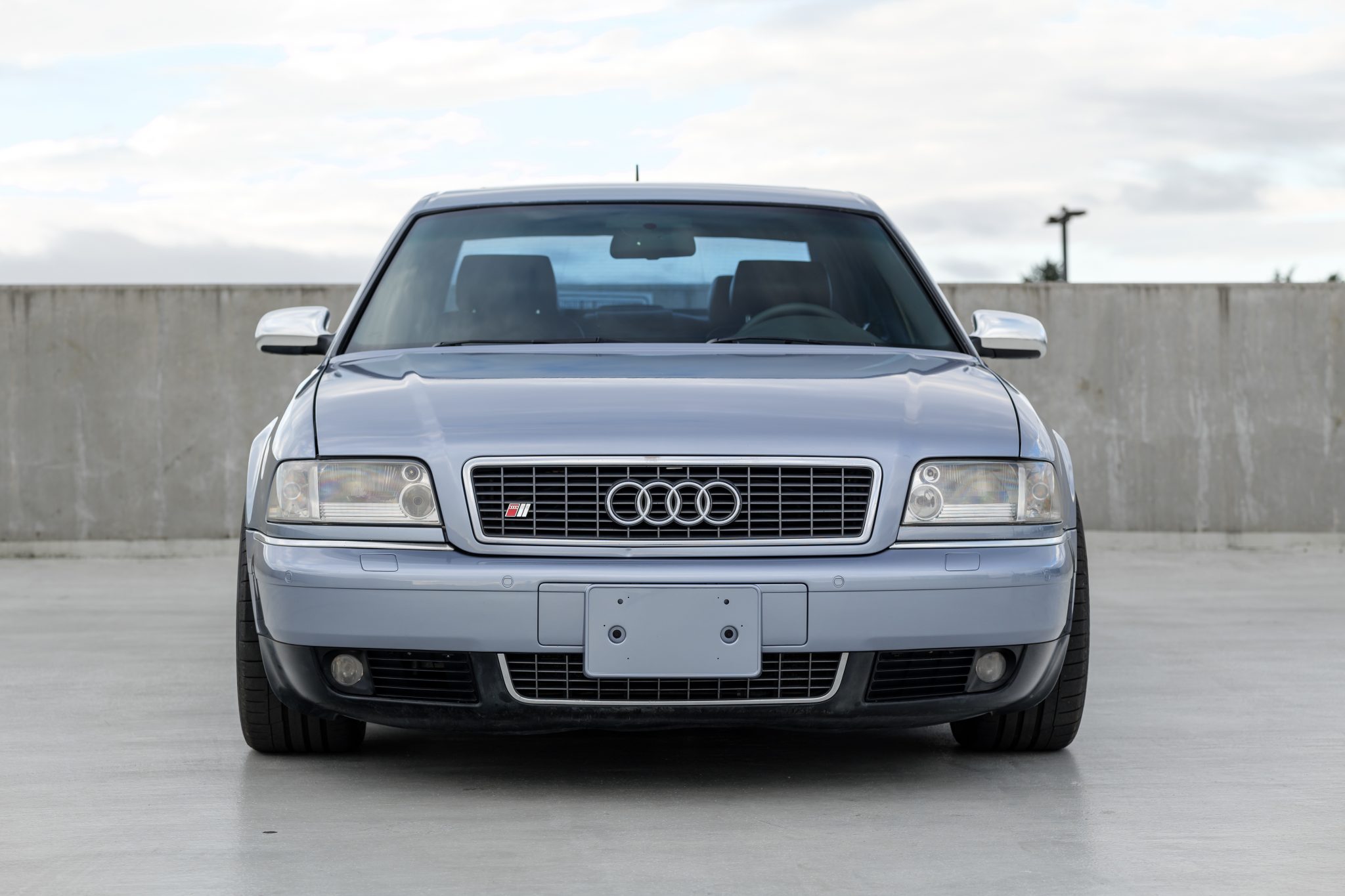 Audi S8 