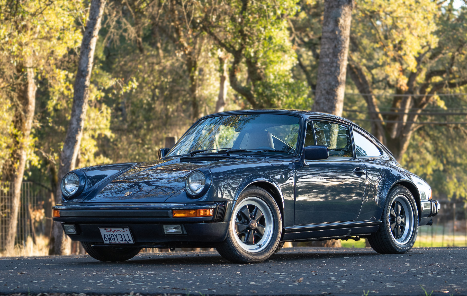 Porsche 911 Carrera 3.2 