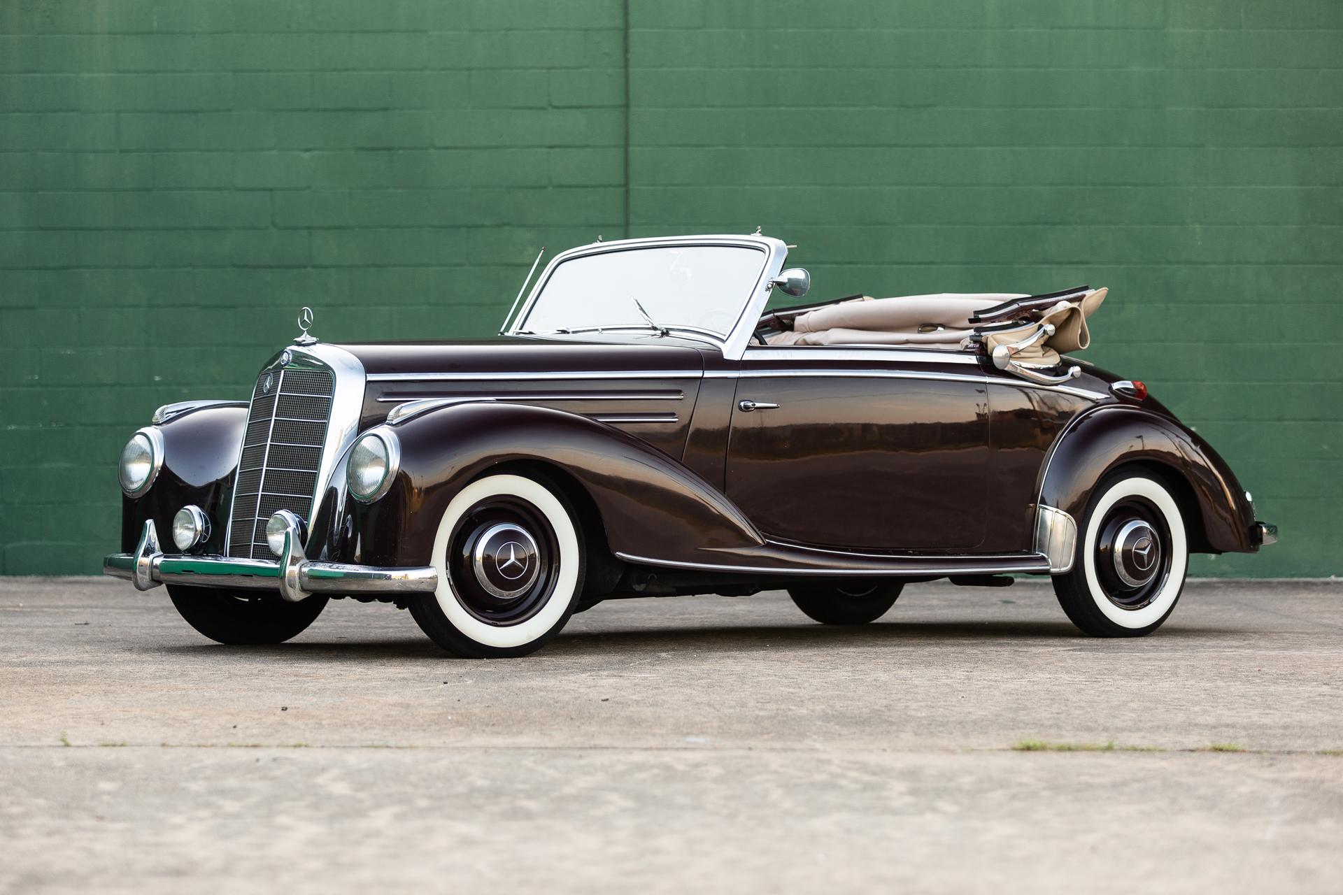 Mercedes-Benz W187 220 