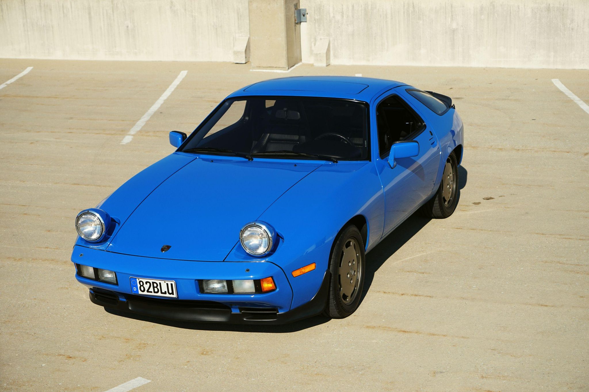 Porsche 928 
