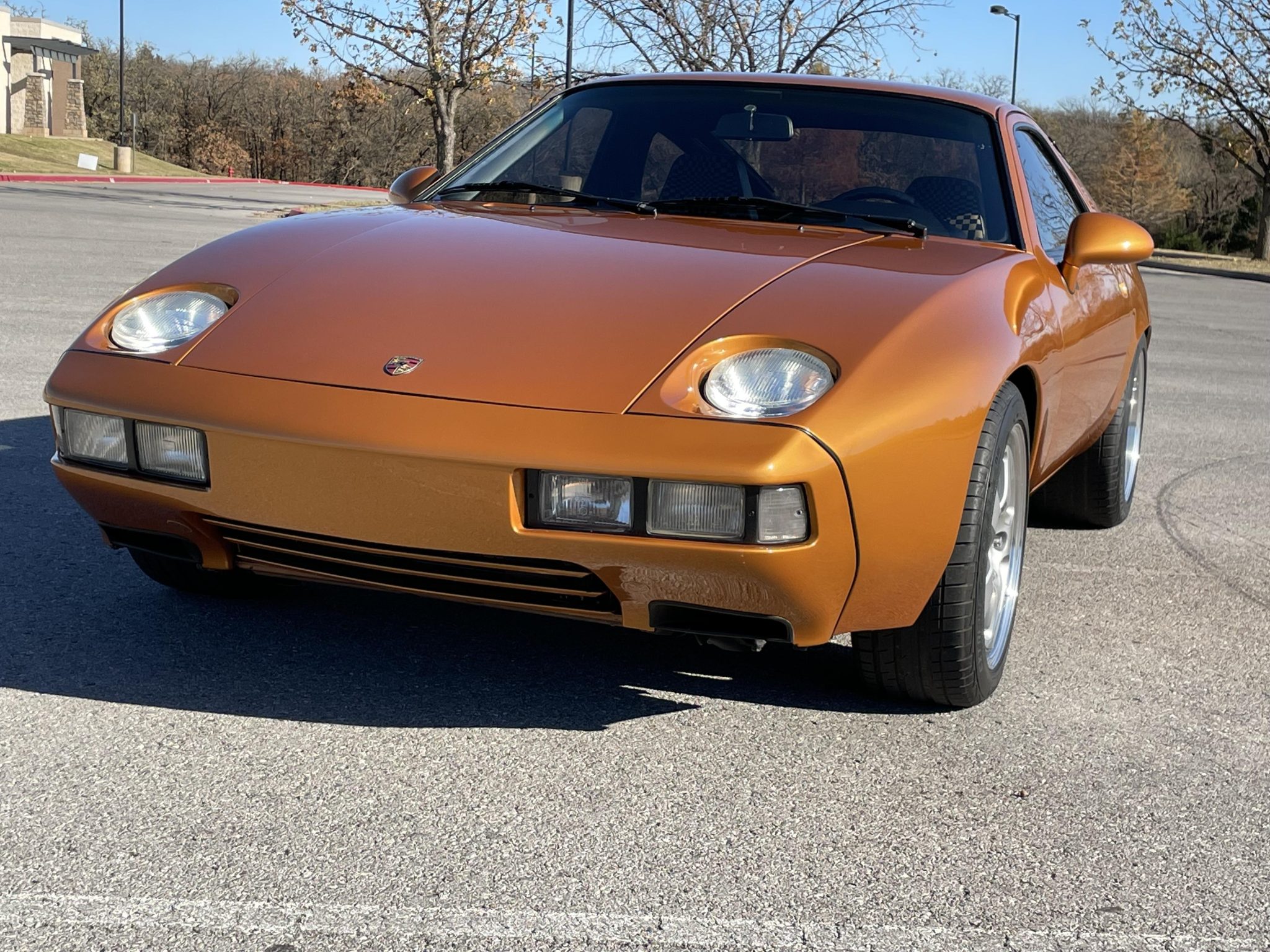 Porsche 928 