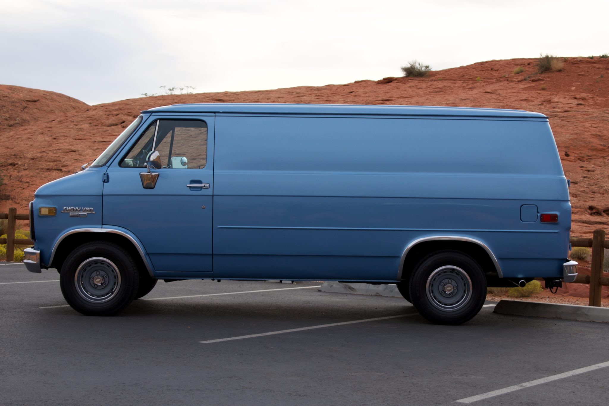 Chevrolet G-Series Van 