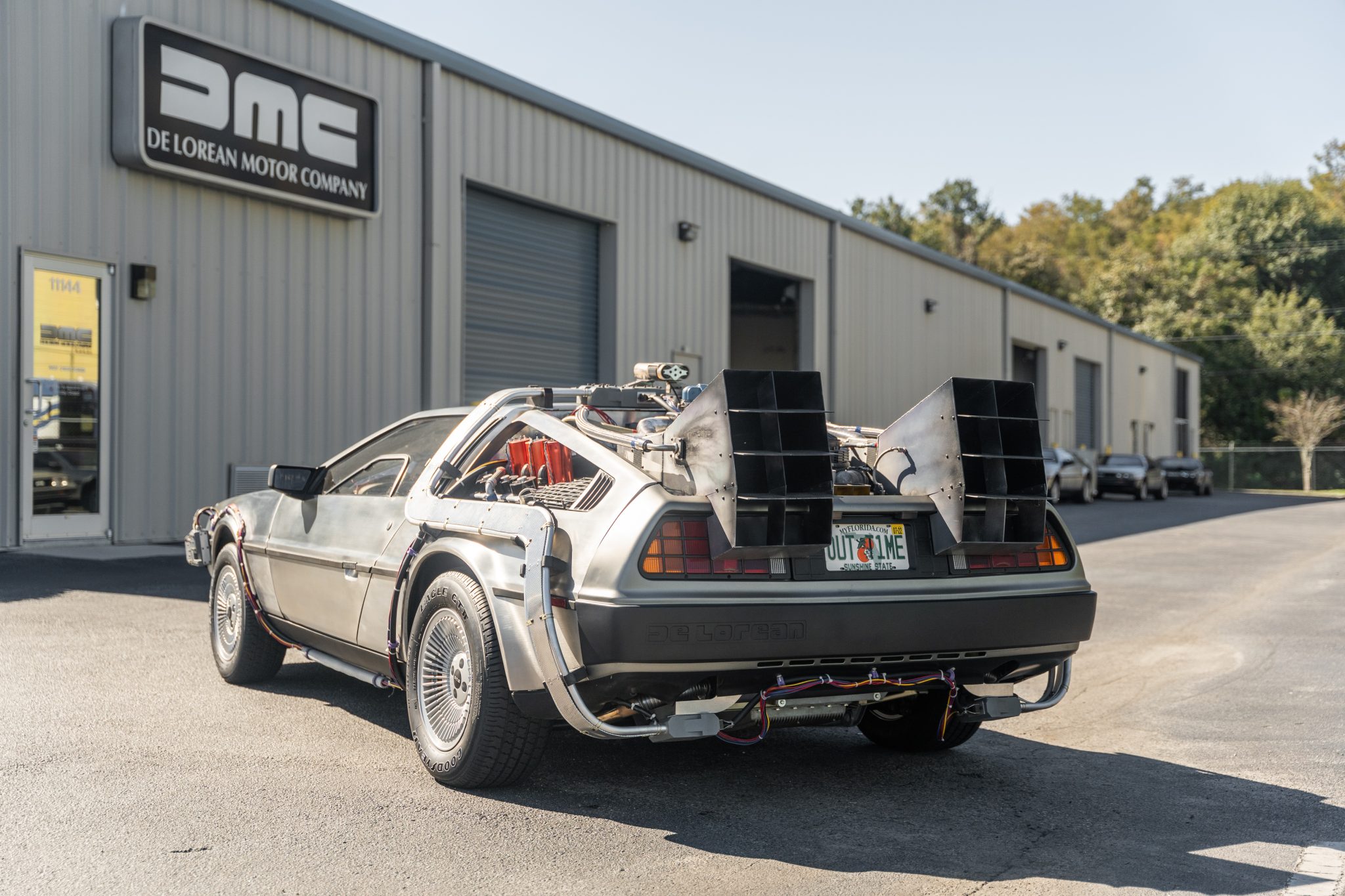 DeLorean DMC-12 