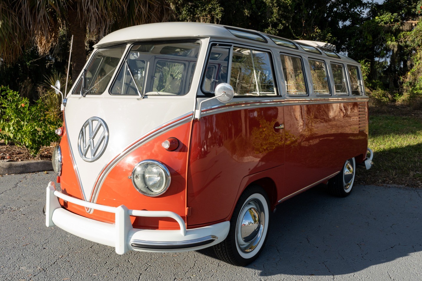 Volkswagen Split-Window Bus 