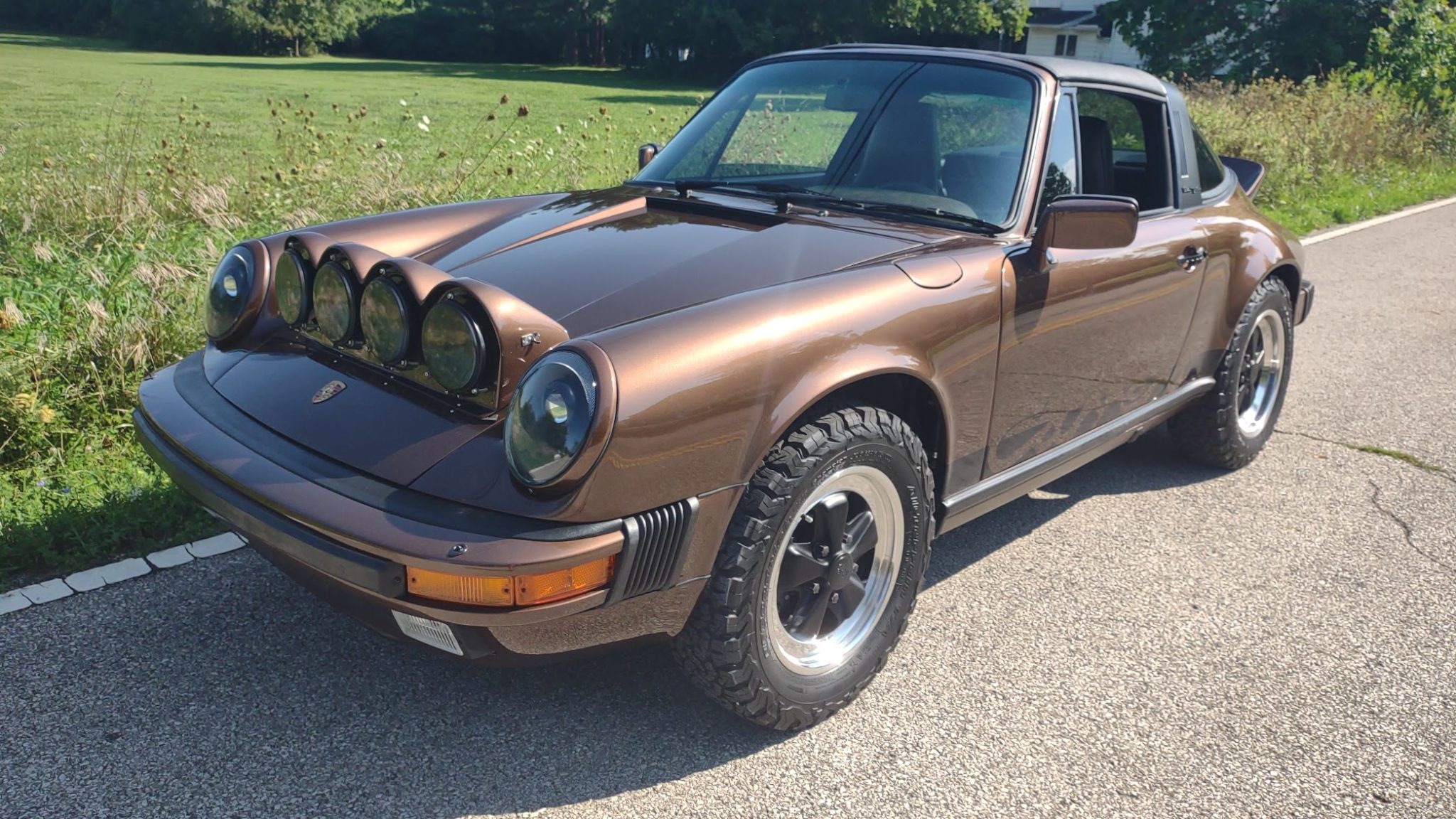Porsche 911 Carrera 3.2 
