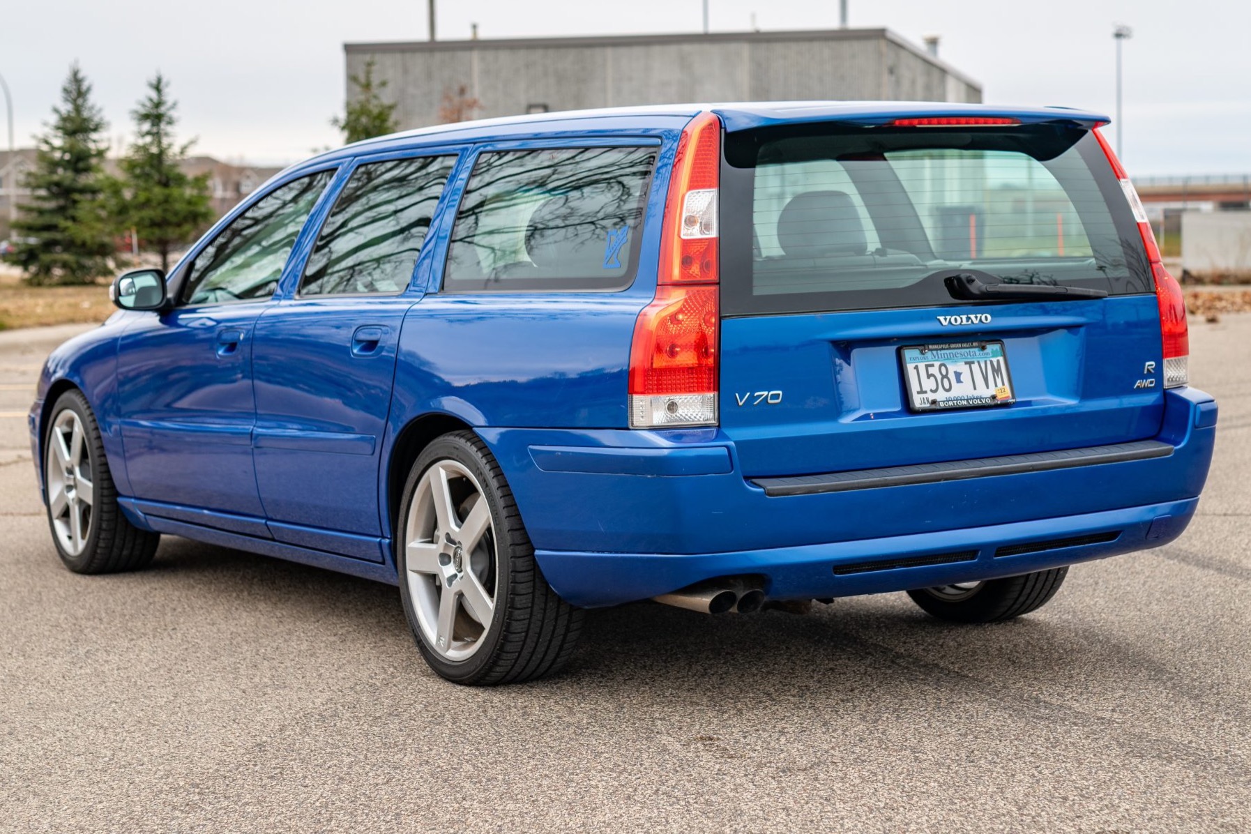 Volvo V70R 