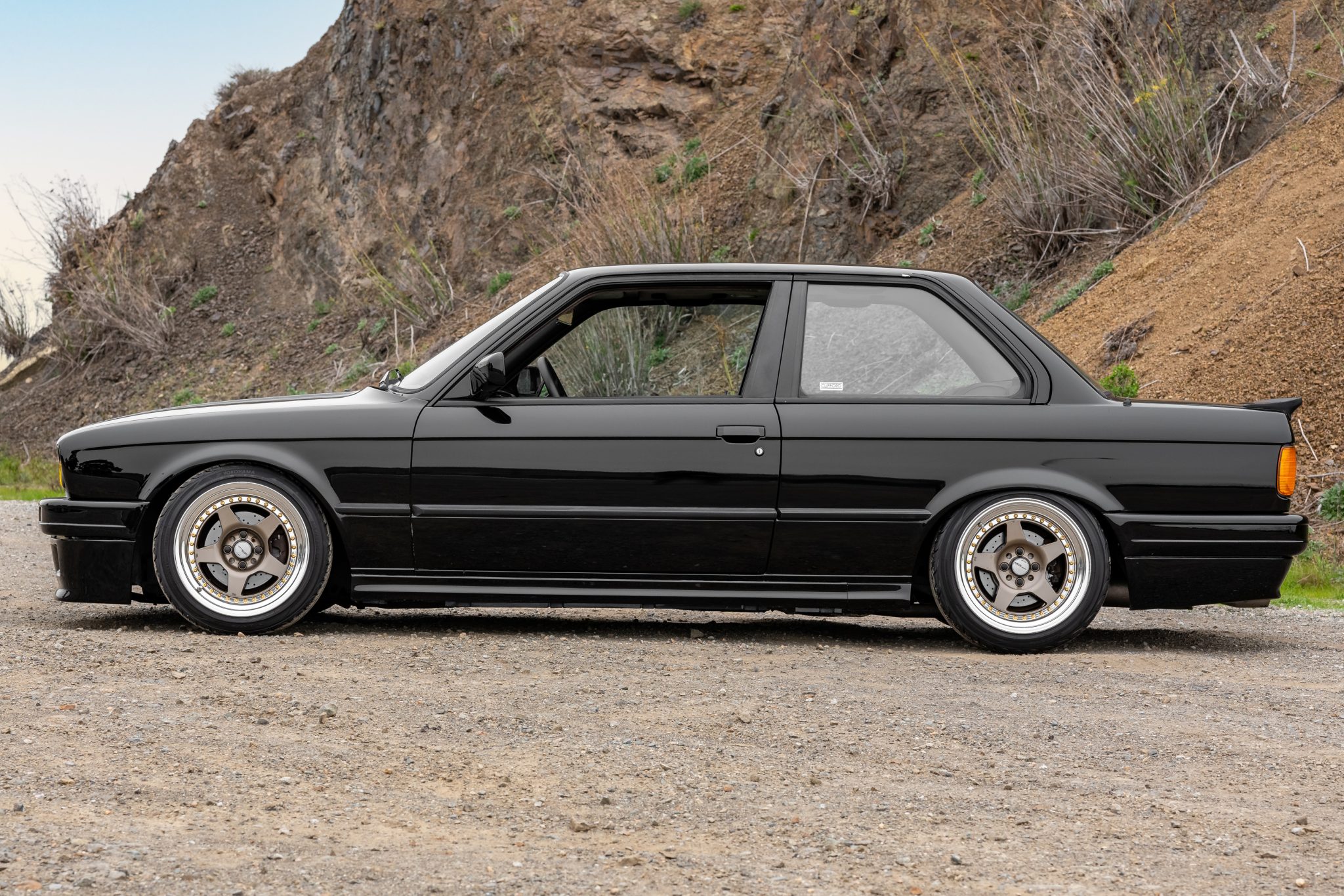 BMW E30 3-Series Coupe 