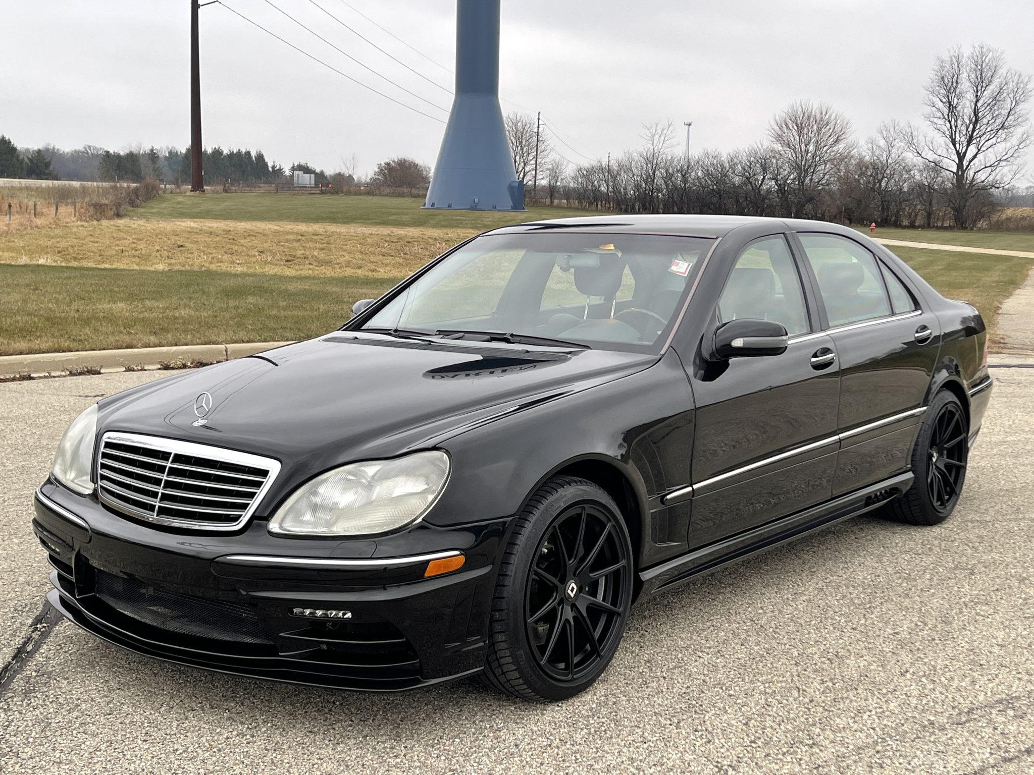 Mercedes-Benz W220 S-Class 