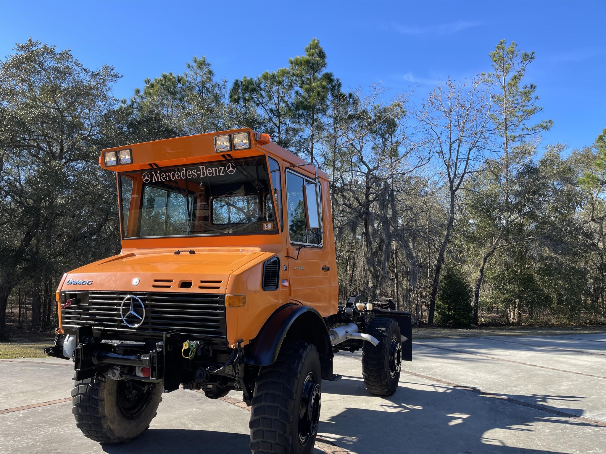 Mercedes-Benz Unimog 