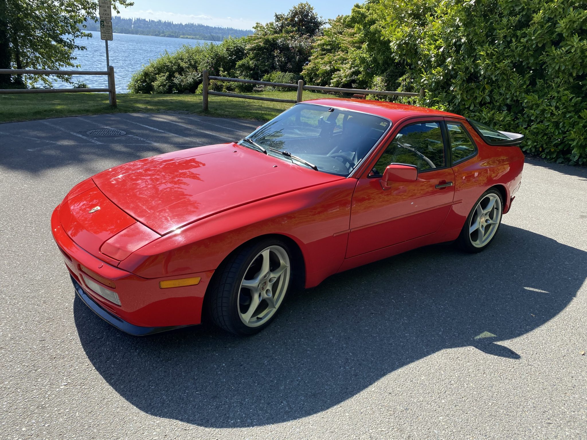 Porsche 944 Turbo 