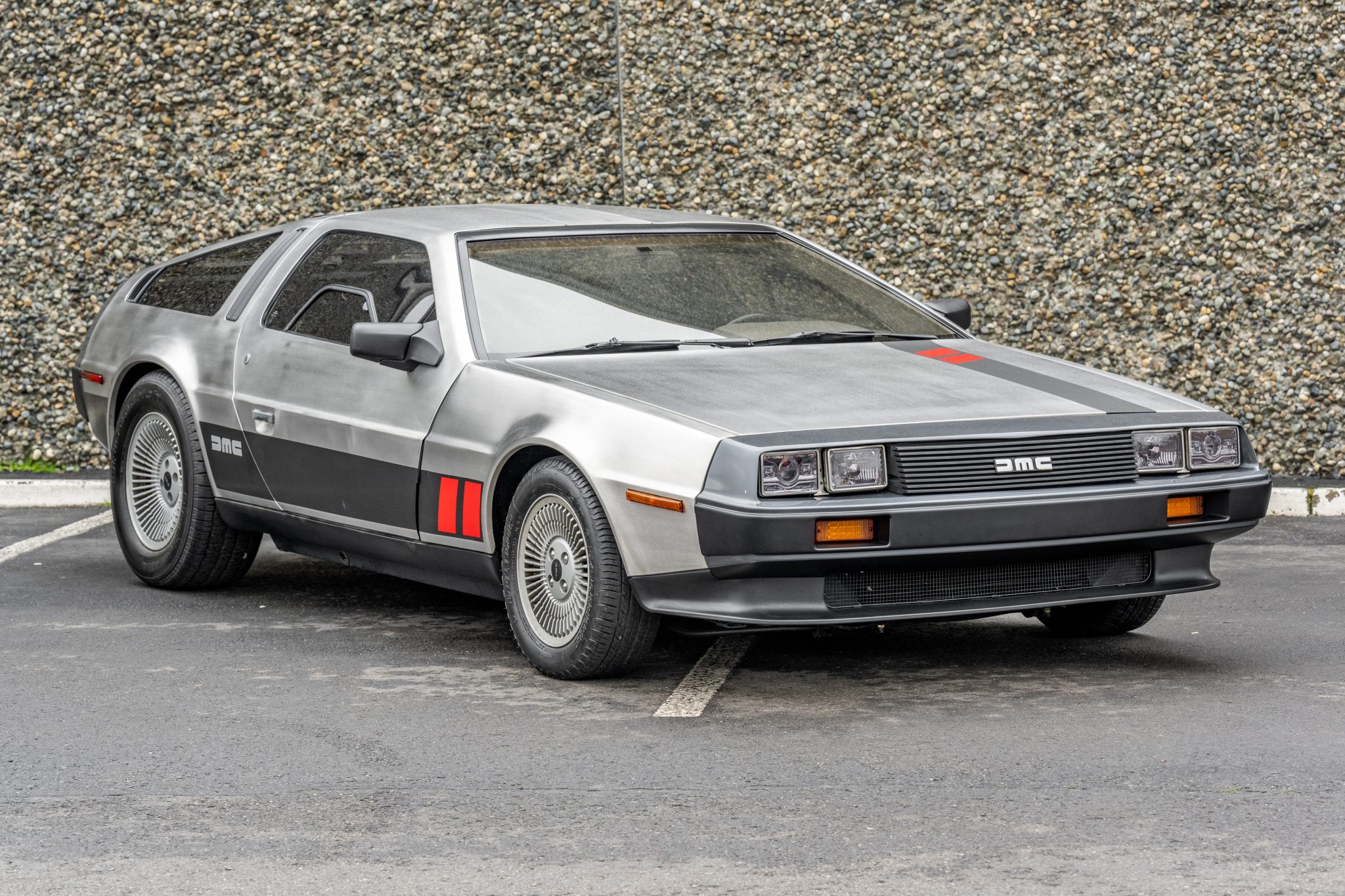 DeLorean DMC-12 
