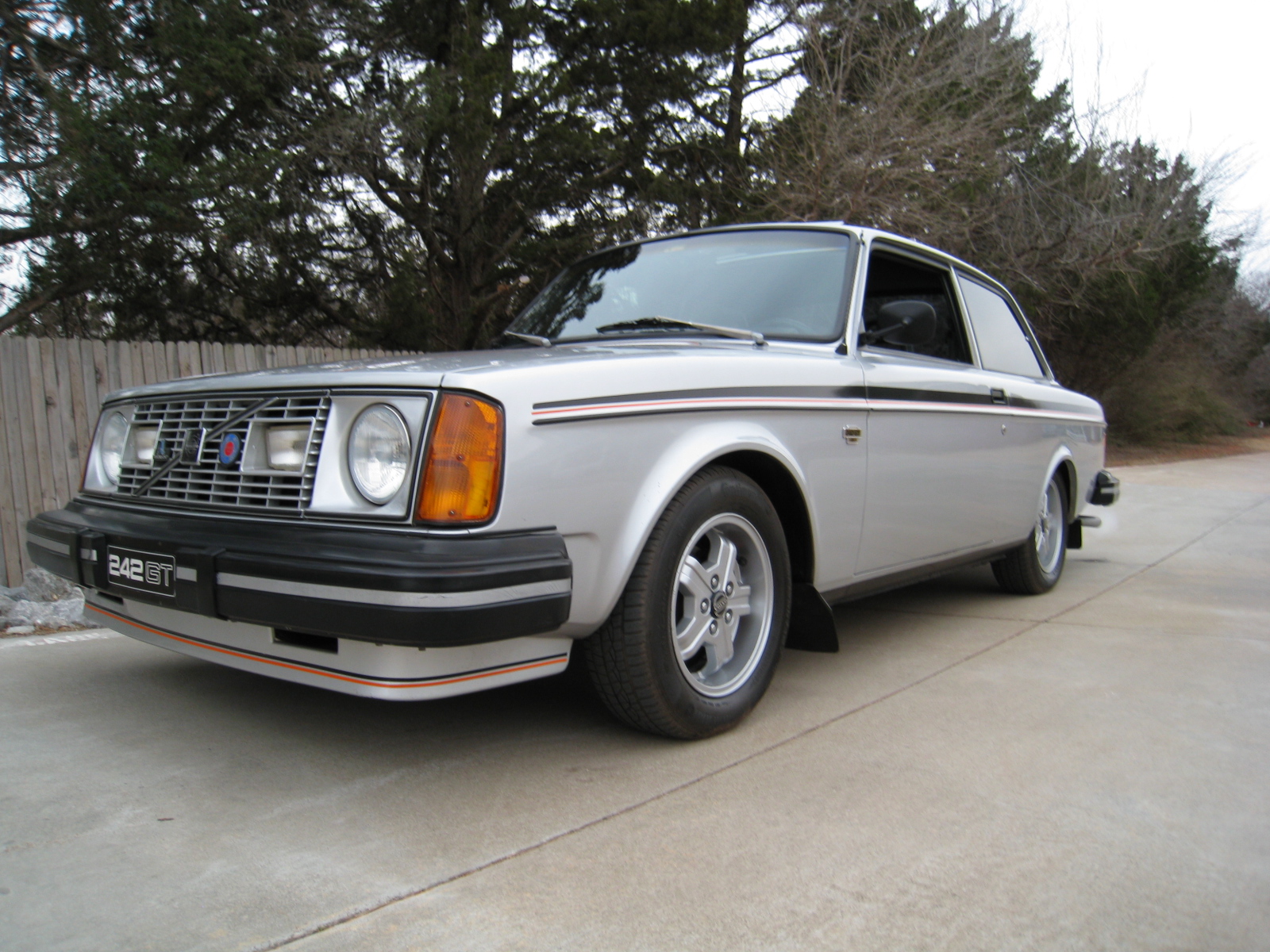 Volvo 240 