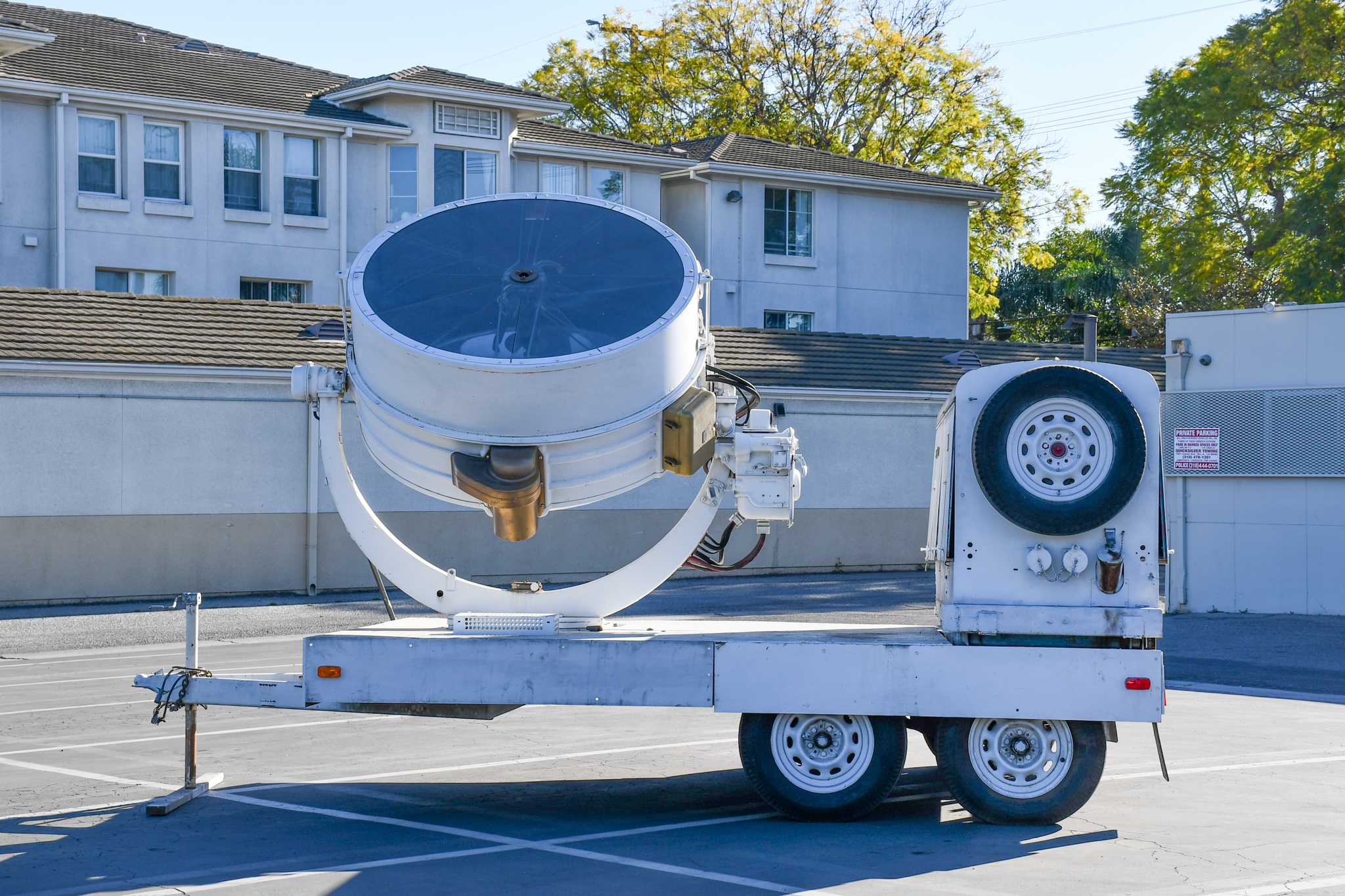 General Electric 60″ Carbon Arc Searchlight & Trailer