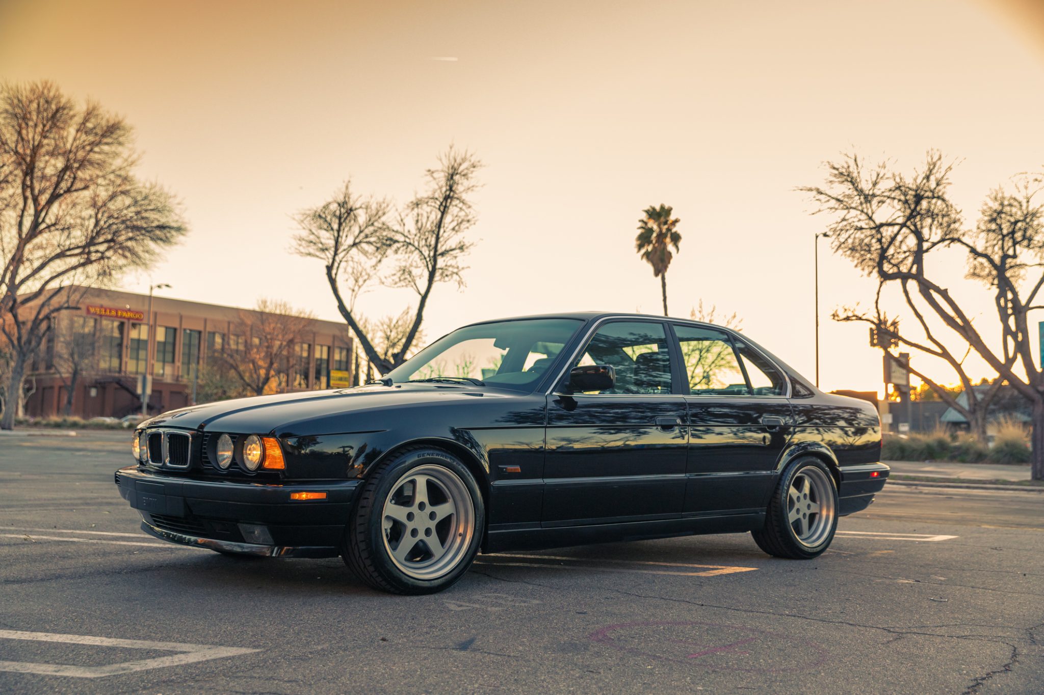 BMW E34 5-Series 