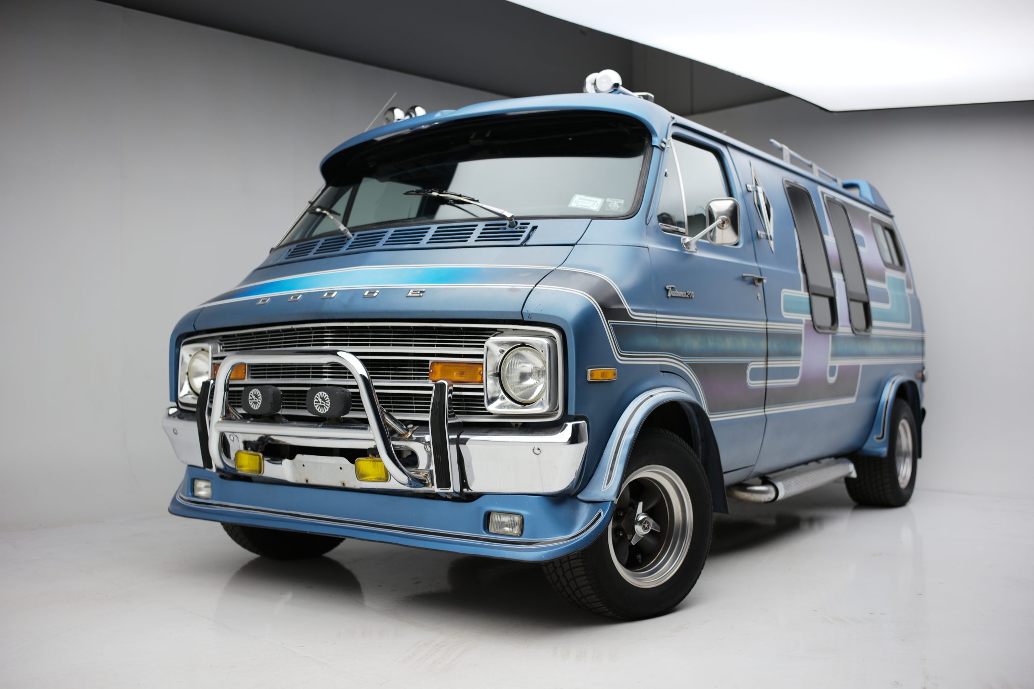 Dodge Tradesman B200 Conversion Van 