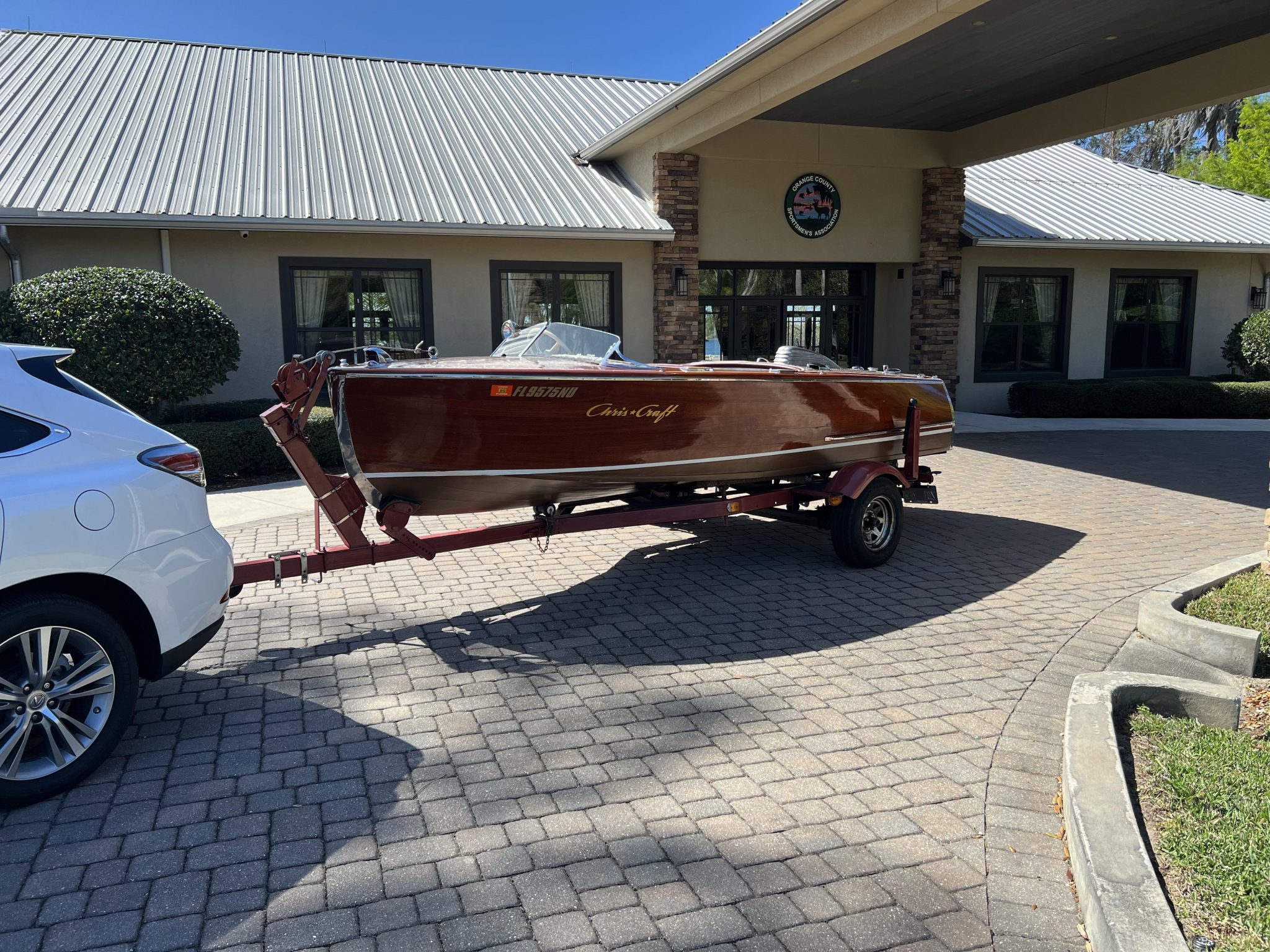 Chris-Craft Deluxe Runabout 