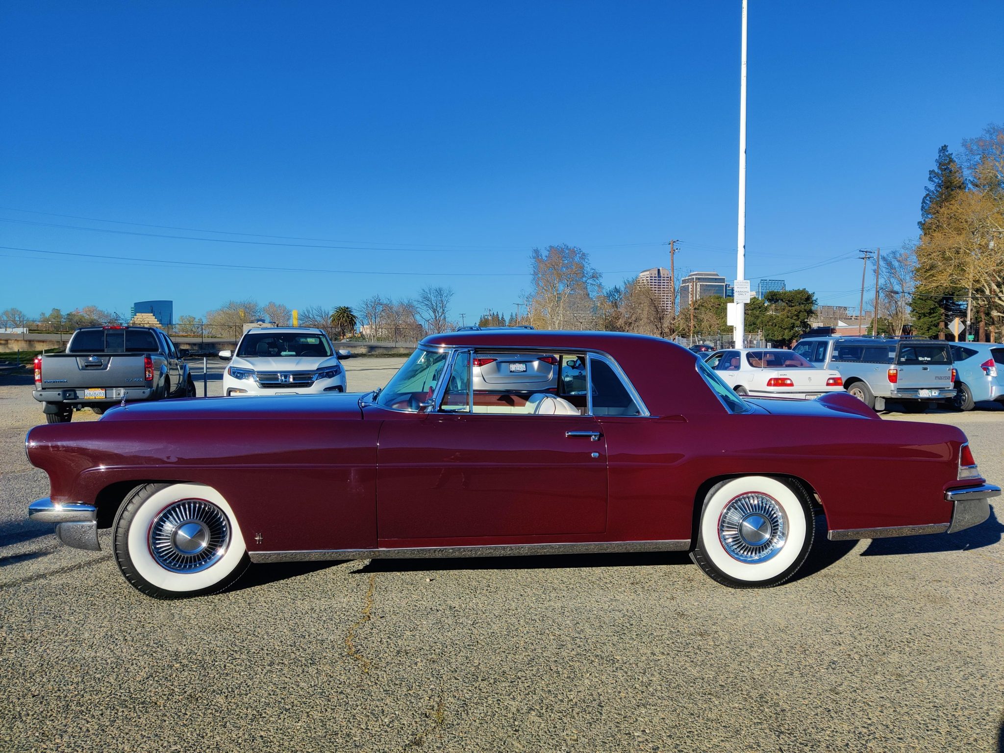 Lincoln Continental Mark II 