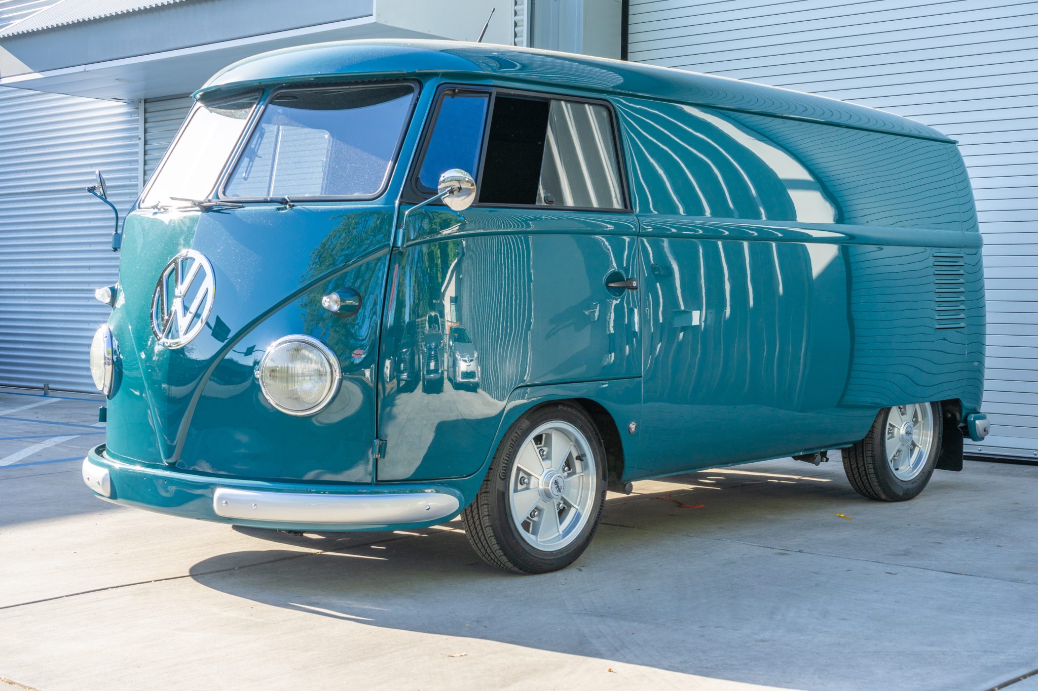 Volkswagen Split-Window Bus 